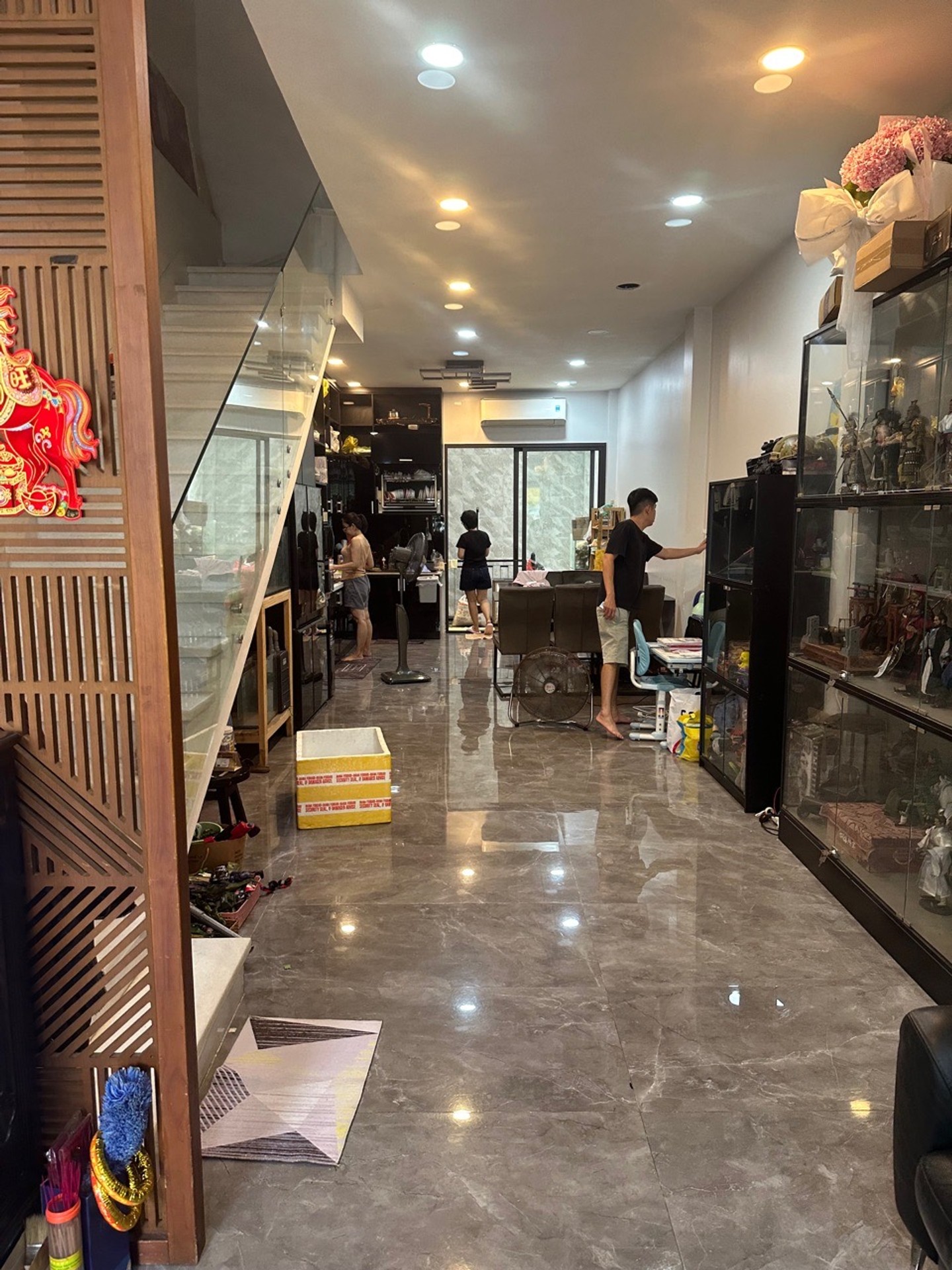 Bán nhà mặt phố đường số 40, quận 7, , 76m2, 4 tầng, pháp lý đầy đủ - 0934 194 634 Em Quý