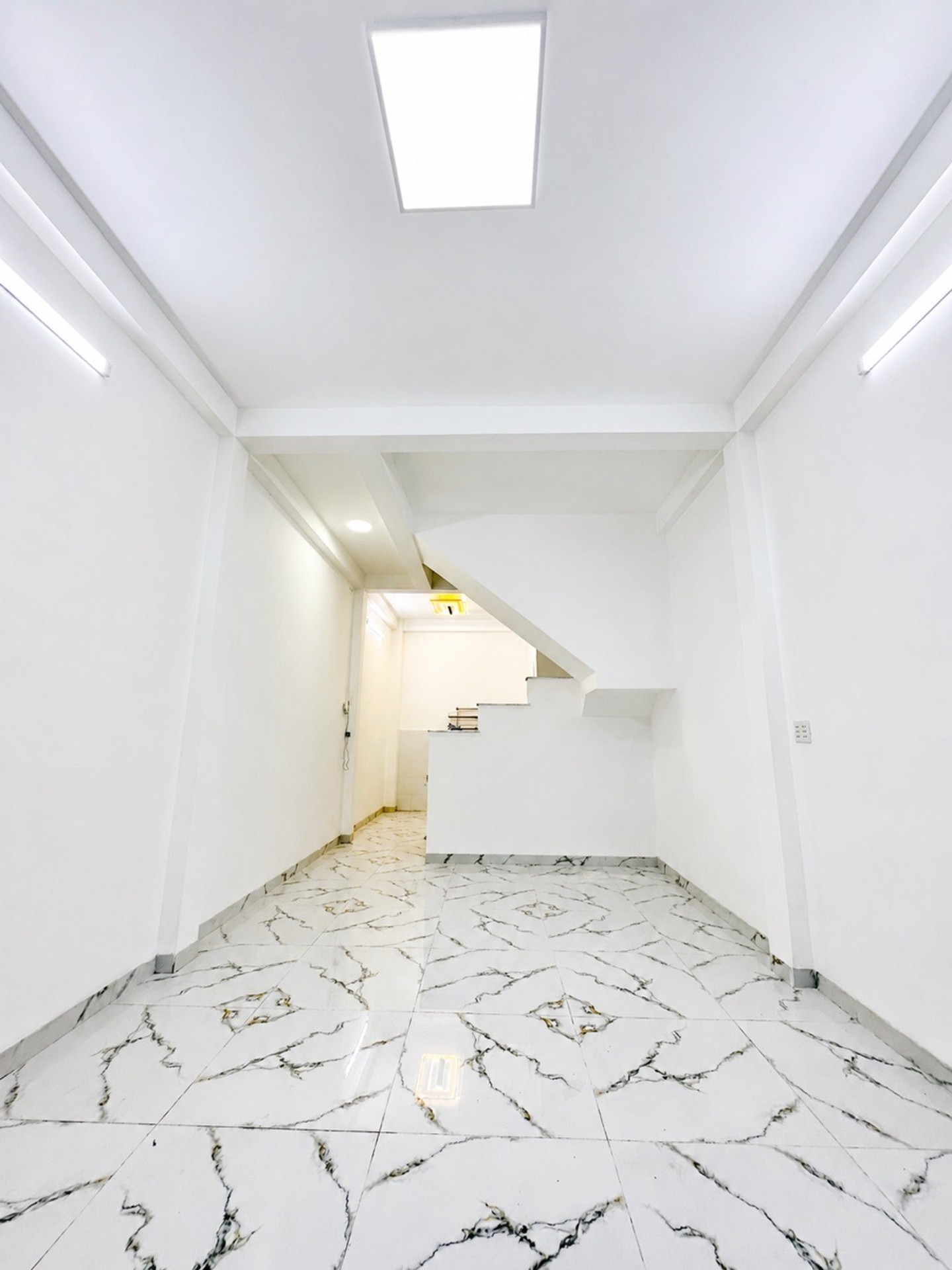 Nhà 3 tầng 52m², 4PN, đường xe hơi 7m phường Phú Thạnh giá 8 tỷ