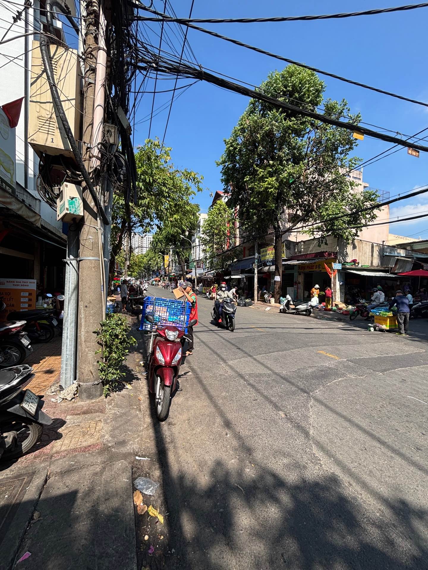 Bán nhà mặt phố 5 tầng, mặt tiền 3.2m tại phường Phú Thạnh, Tân Phú