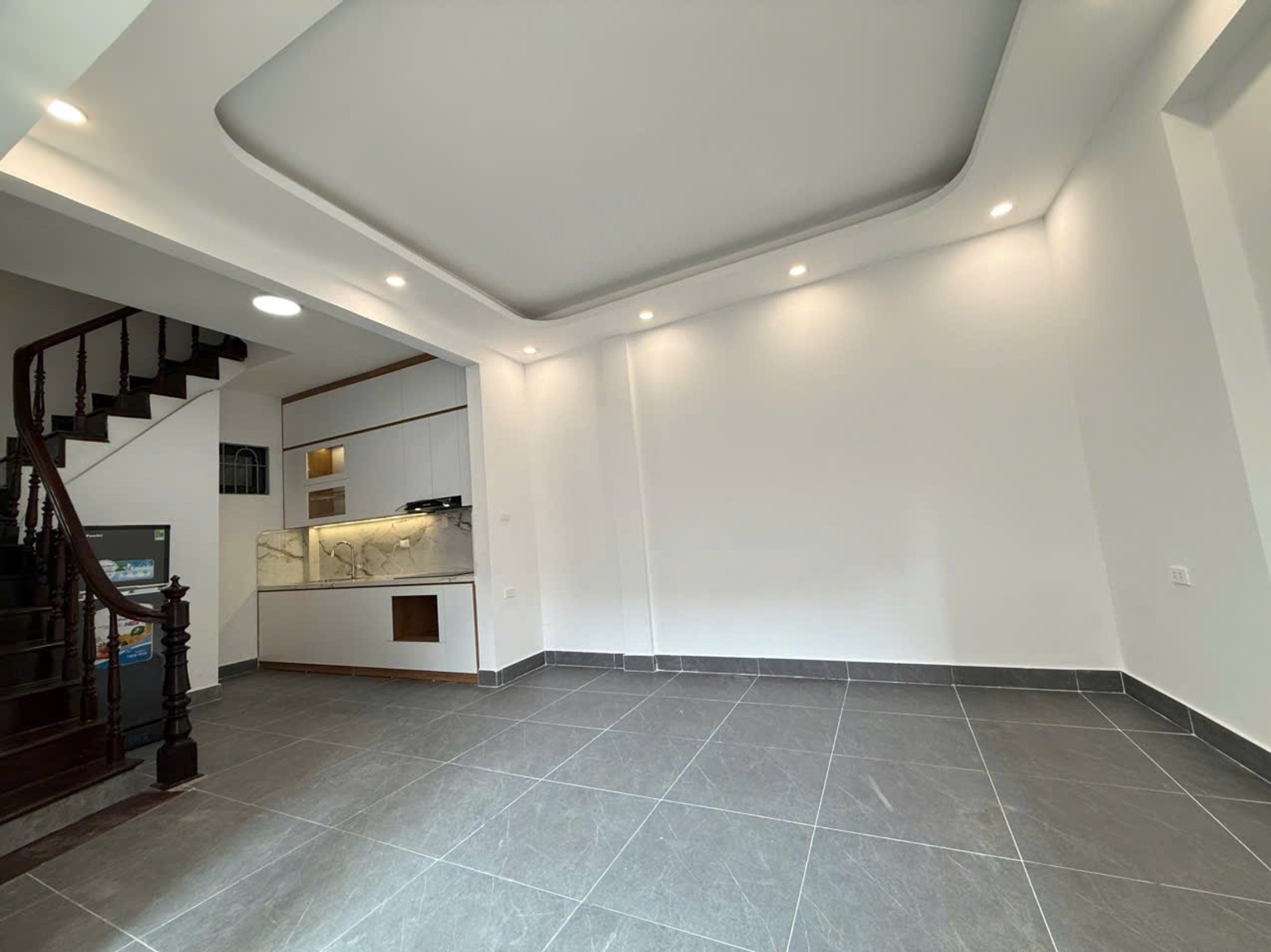 Nhà riêng 5 tầng lô góc thoáng mát tại Khương Trung, diện tích 30m²