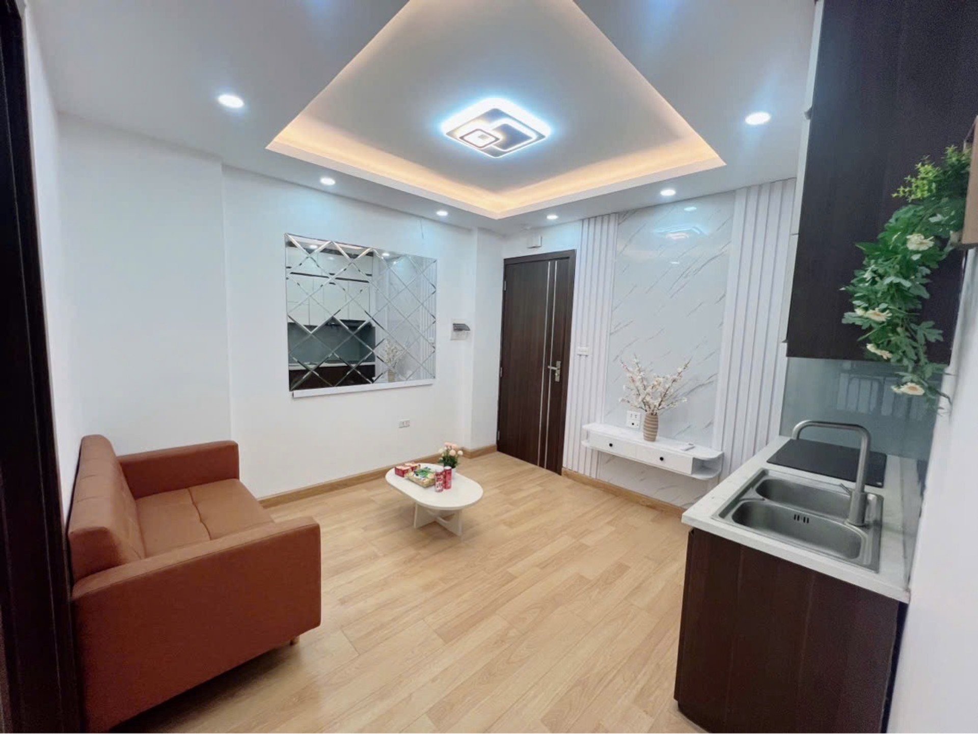 Căn hộ tiện nghi ngay ngõ 20 Hồ Tùng Mậu
