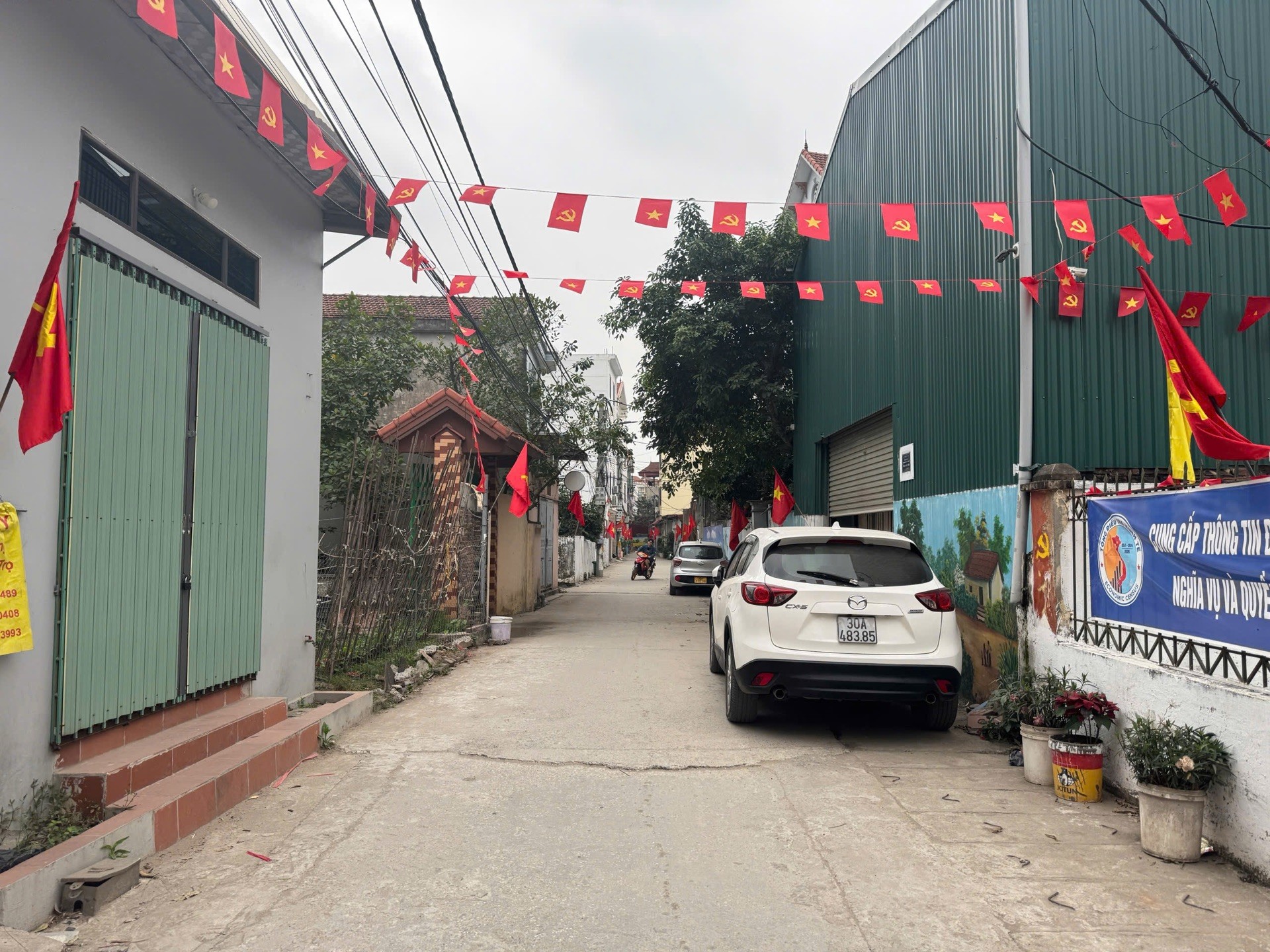 Nhà 5 tầng có thang máy gần Hinode Royal, giá 6.45 tỷ