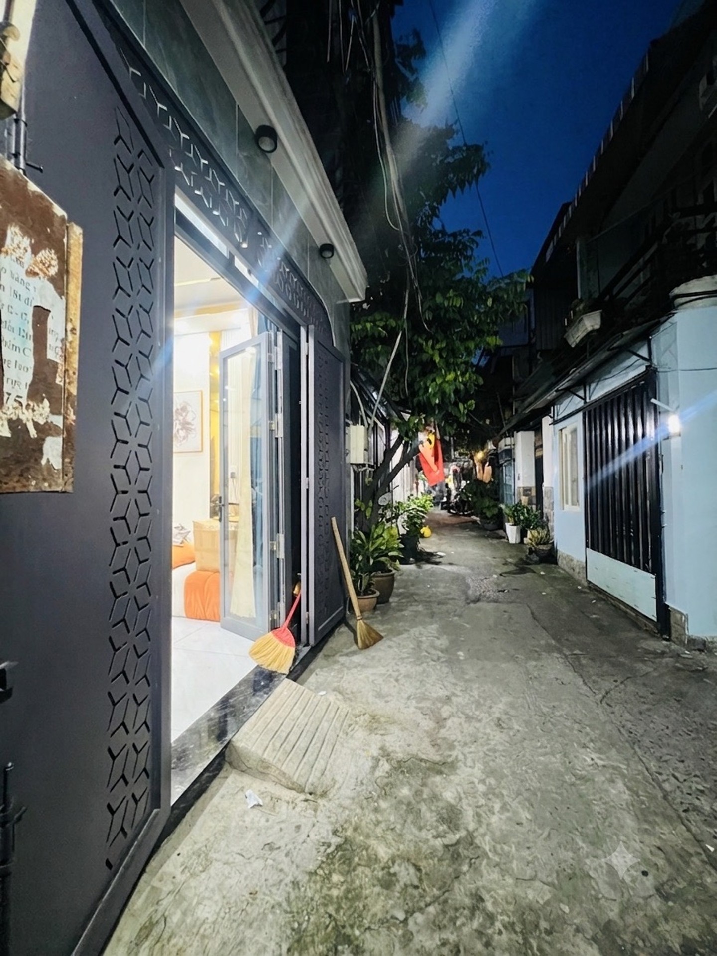 QUANG TRUNG – GẦN NGÃ 6 GÒ VẤP – LÔ GÓC – HẺM 3GÁC THÔNG