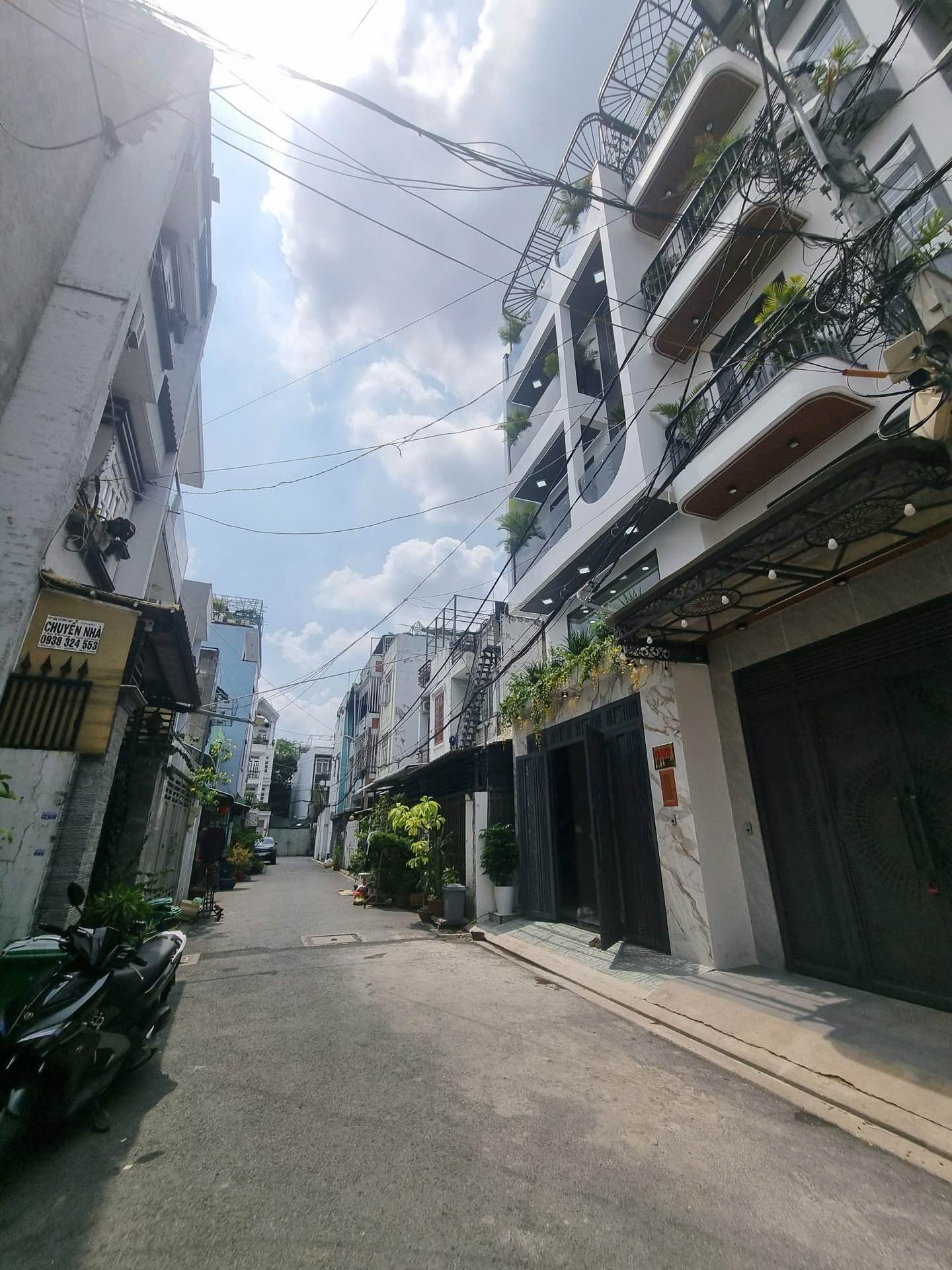 Nhà 5 tầng siêu đẹp trung tâm Thới An, giá chỉ 7.899 tỷ - Cơ hội sở hữu hiếm có