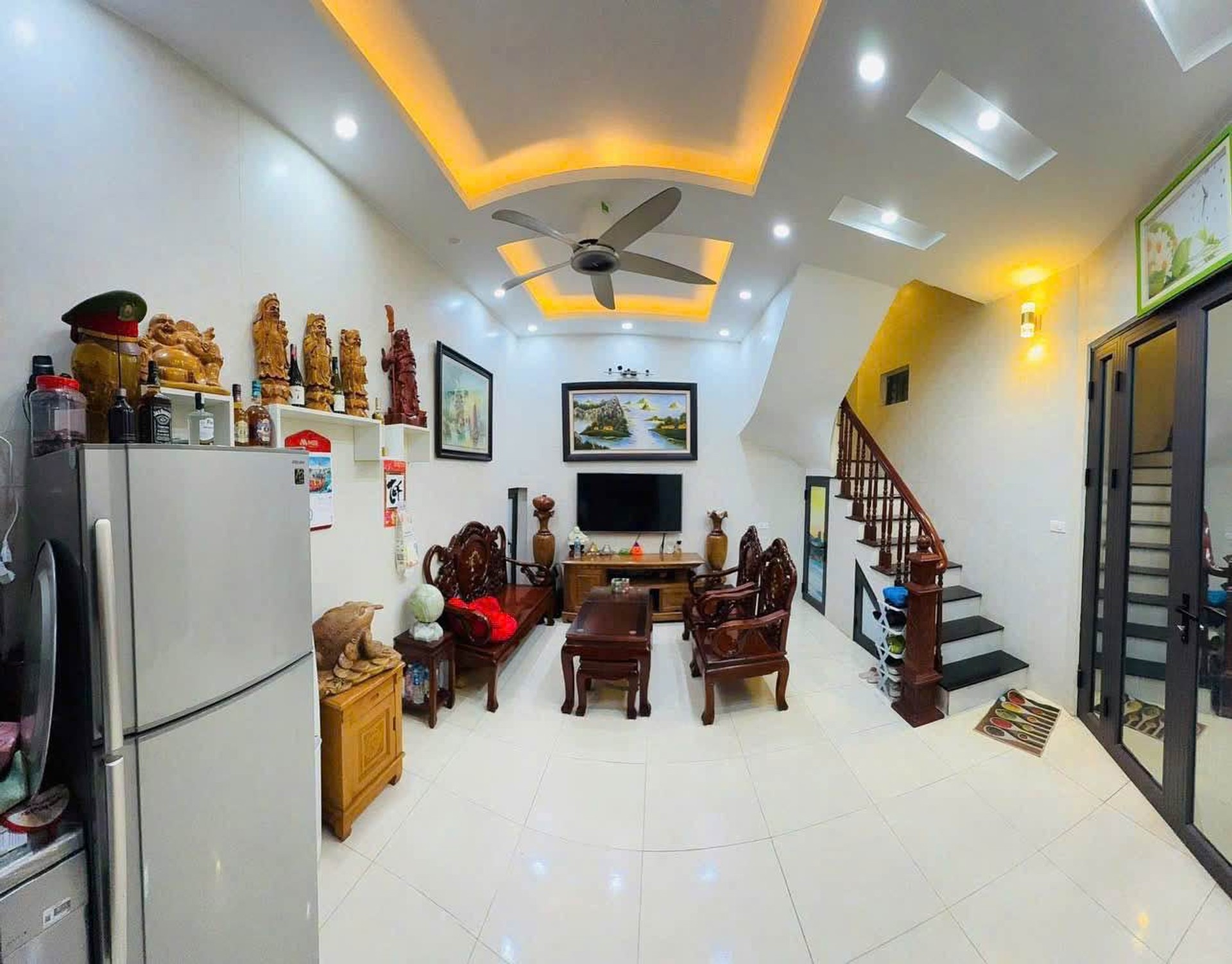 Bán nhà lô góc 5 tầng phường Đại La, thiết kế hiện đại, phù hợp kinh doanh và ở