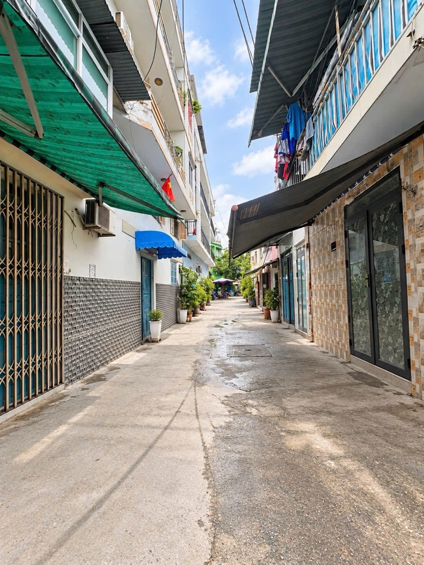 Nhà 2 Tầng Hẻm Ô Tô Trung Tâm Quận 10 33 m2,Giá 4,35 Tỷ