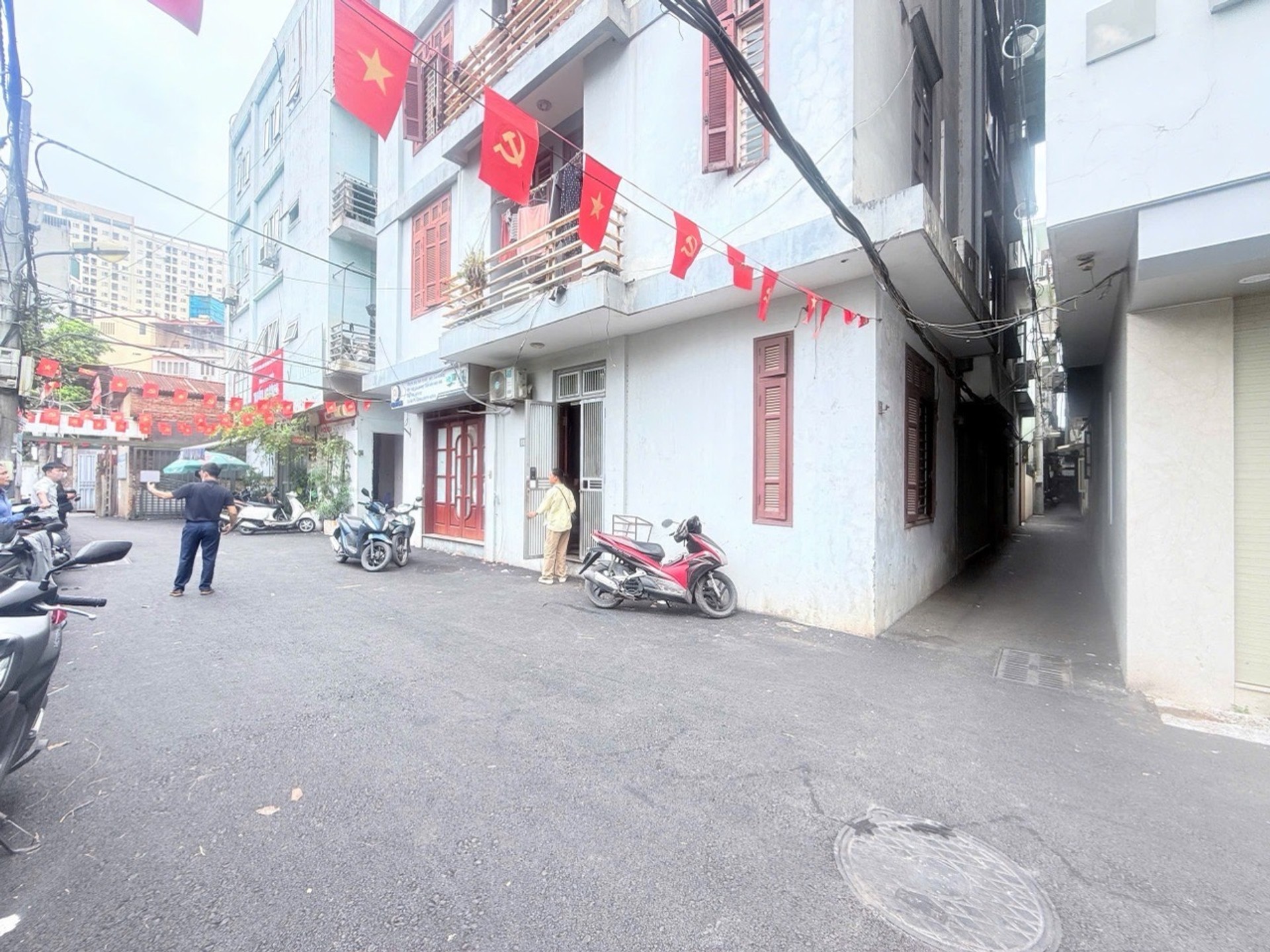 Lô góc siêu xịn, 3 mặt thoáng ngay Hoàng Quốc Việt