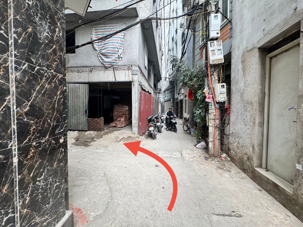 Bán nhà Xuân Đỉnh, ngay công viên, 42m2 x 7 tầng, thang máy, bãi gửi xe gần, bạt ngàn tiện ích. 14ỷ