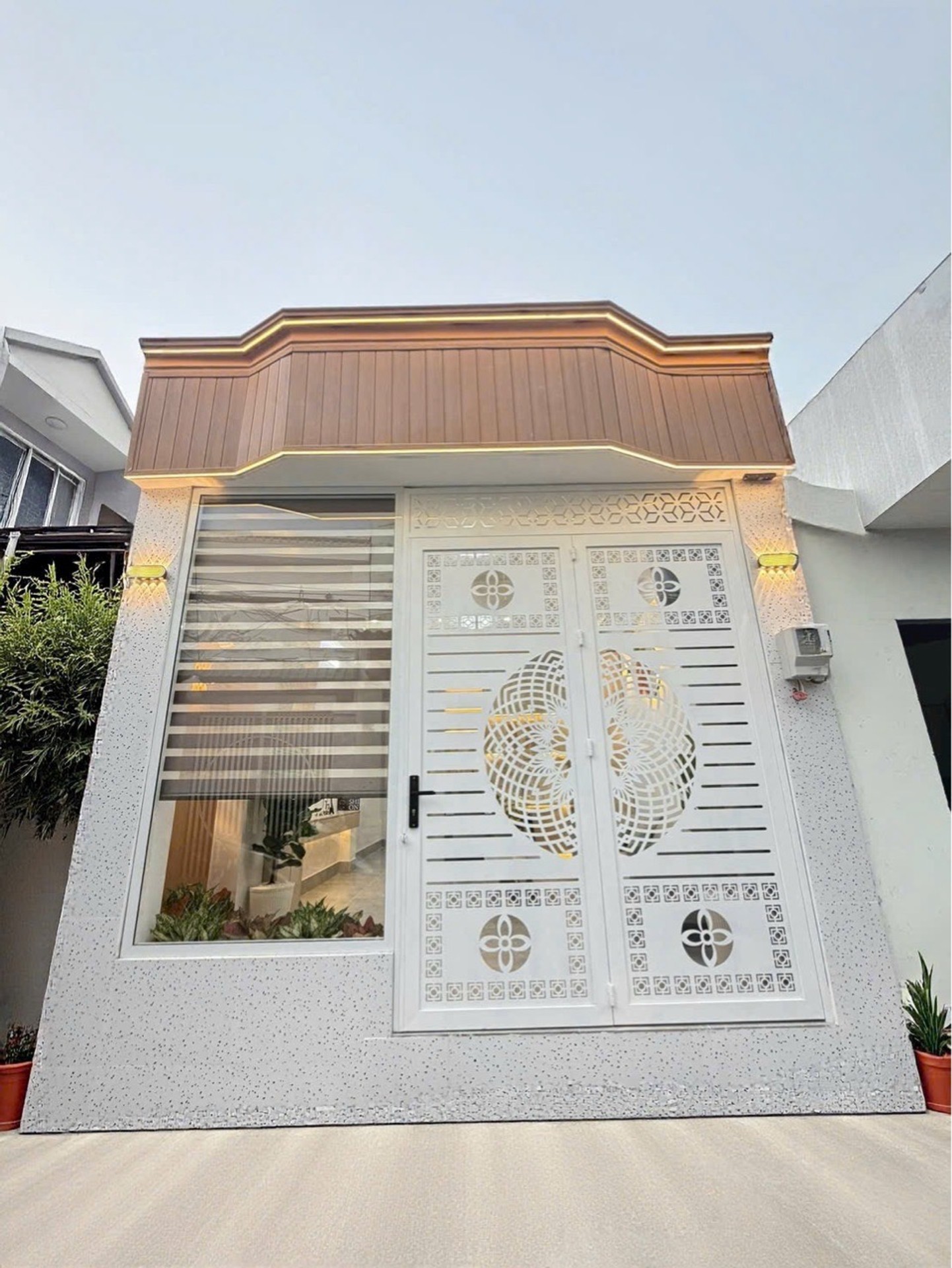 NHÀ CẤP 4 - HẺM 5M - HUỲNH TẤN PHÁT - CÁCH Q7 CHỈ CÂY CẦU - SHR - CHỈ 3,999 TỶ