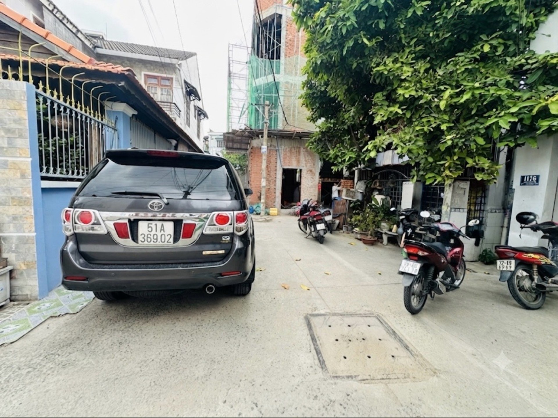 Bán nhà riêng 143.8m2 tại Thủ Đức, gần Đại Học Ngân Hàng