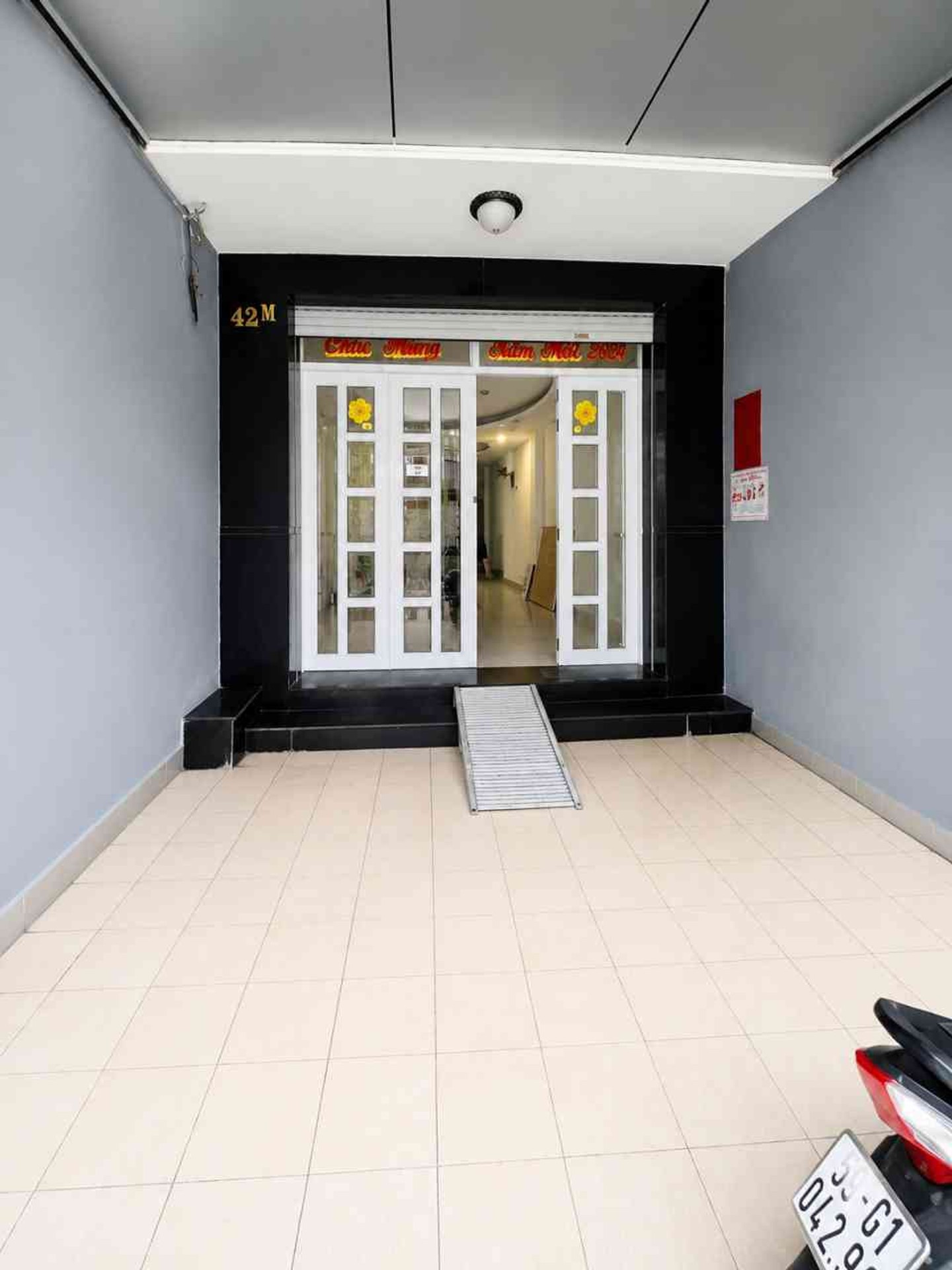 Bán nhà mặt phố Quận 7, 5 tầng kiên cố, pháp lý rõ ràng - 0934 194 634 Em Quý