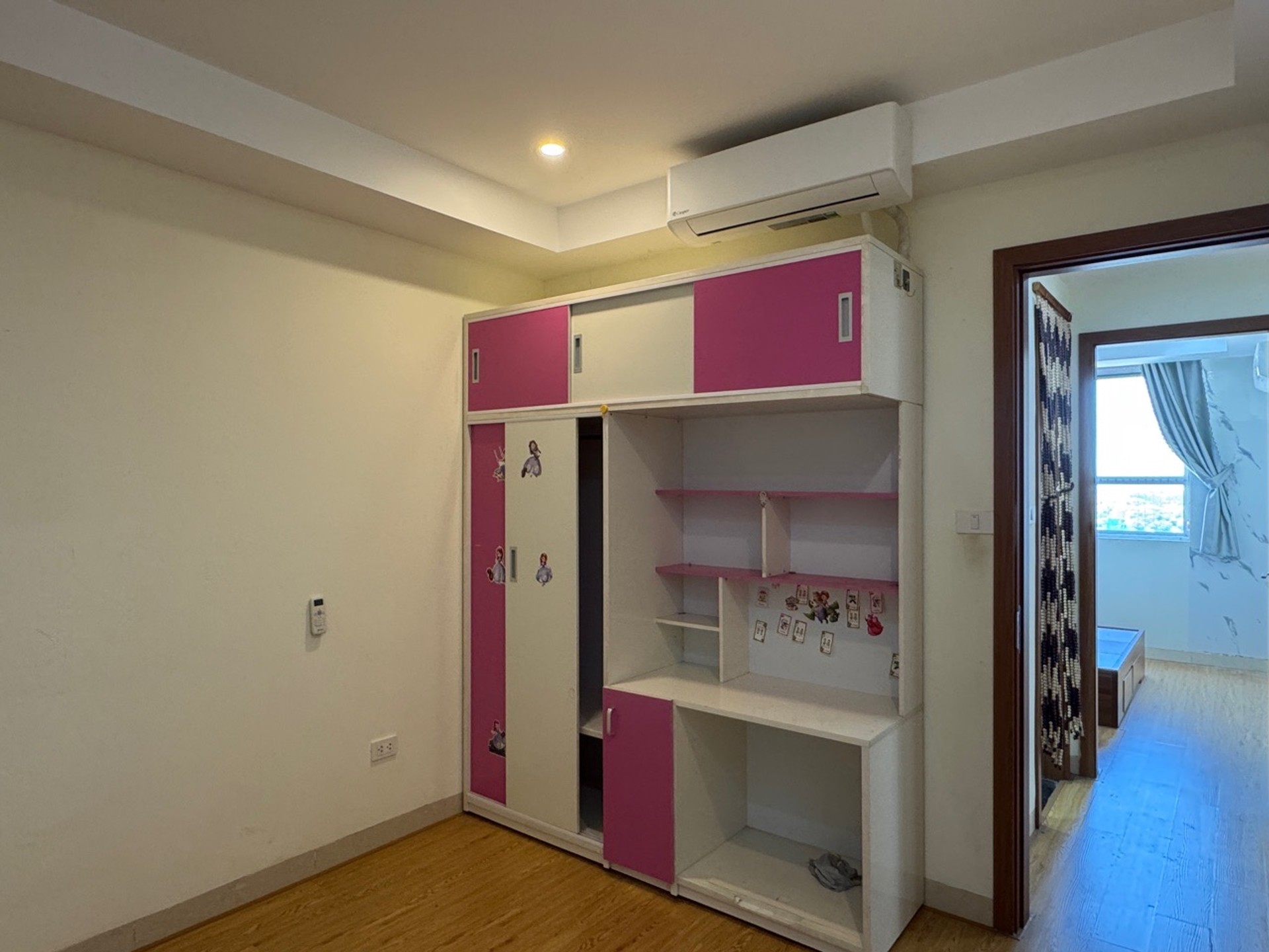 Chung cư, vị trí đẹp, đối diện dự án Ga Cao Tốc Ngọc Hồi, 50m ra QL 1A, diện tích 51m2 giá nhỉnh 3