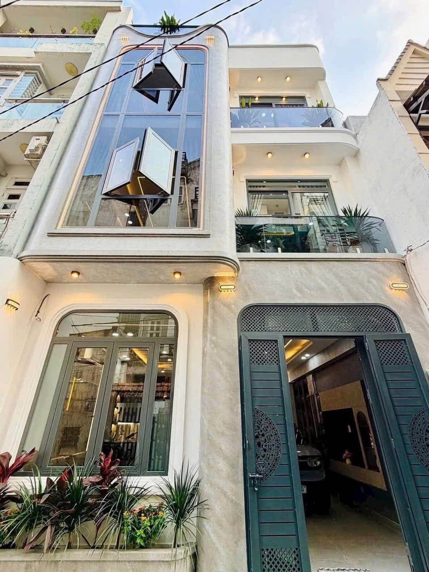 🏡 Nhà GÒ VẤP - 4 Tầng Xây Mới , 5PN - Ôtô Ngủ Trong Nhà - Chỉ 8.6 Tỷ TL