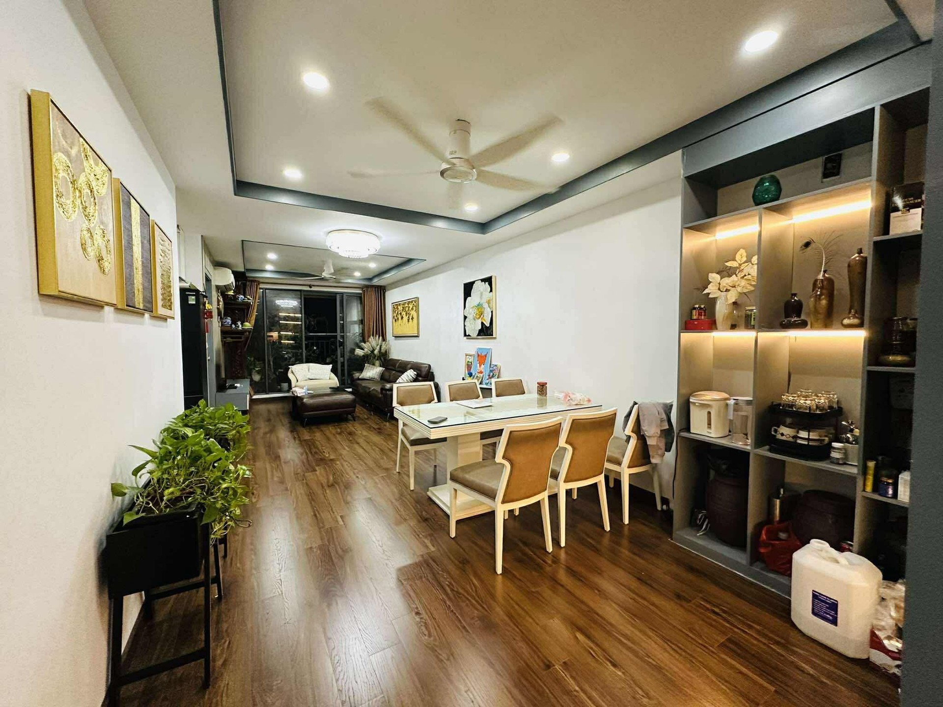 Căn hộ 94,6m2 tại Xuân Tảo, giá 9,6 tỷ, pháp lý rõ ràng