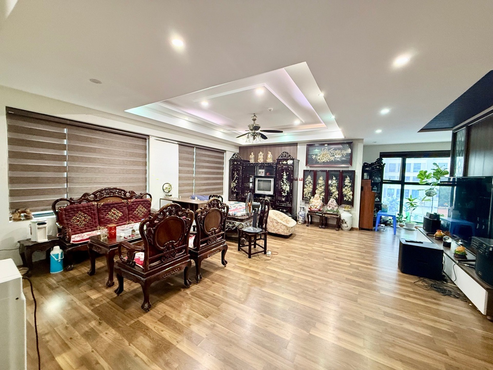 Căn hộ siêu sang lô góc Goldmark City, 4PN rộng thoáng