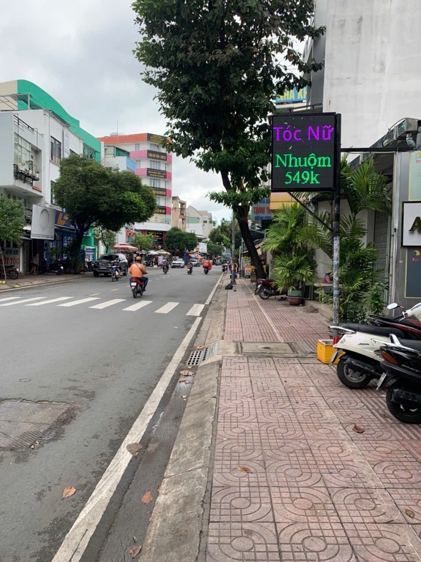 Bán nhà mặt phố Gò Dầu Tân Phú 73.8m2, giá 10.6 tỷ thương lượng