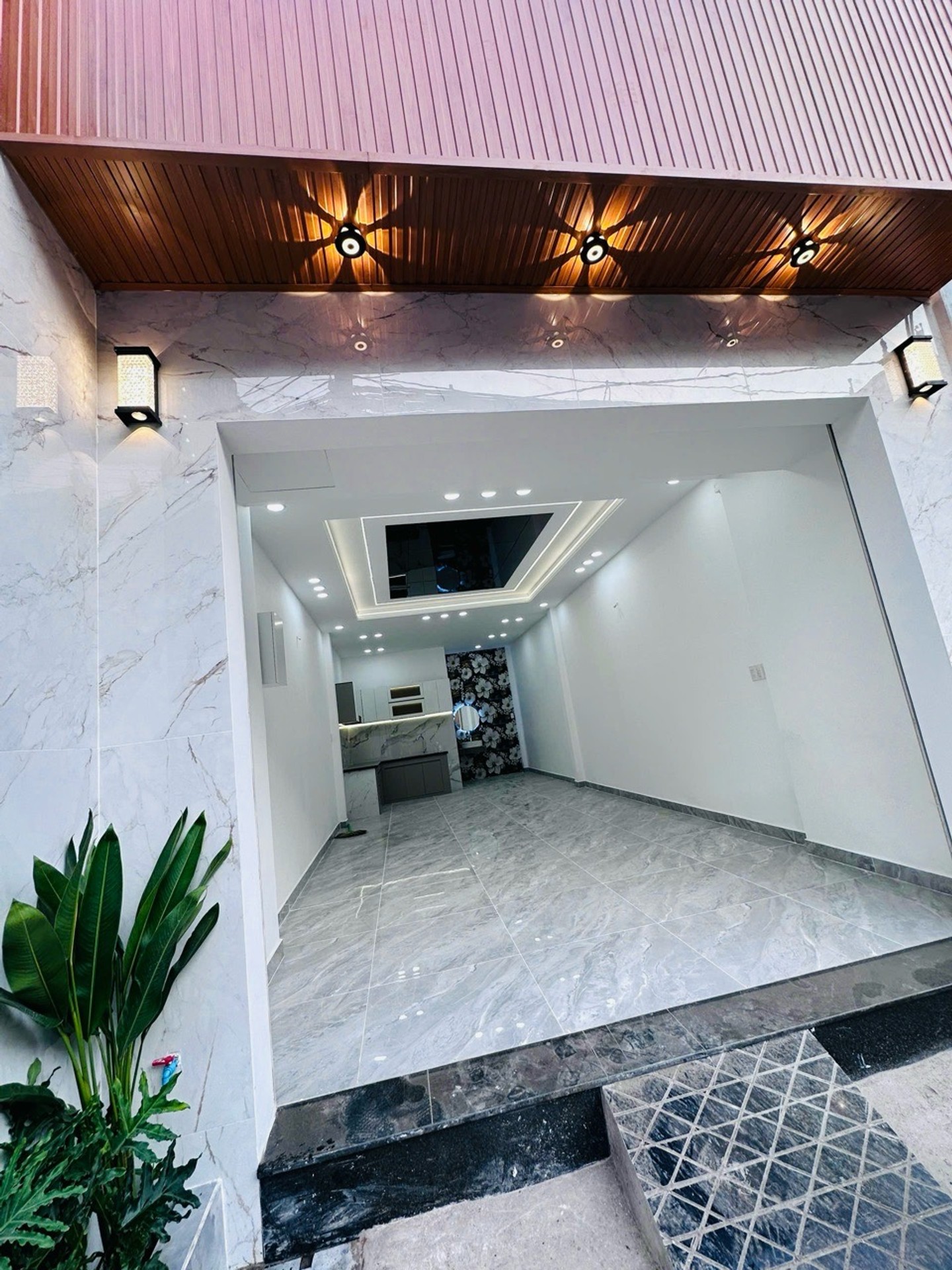 Nhà mặt tiền kinh doanh đa ngành, diện tích 35m2, trung tâm quận Gò Vấp