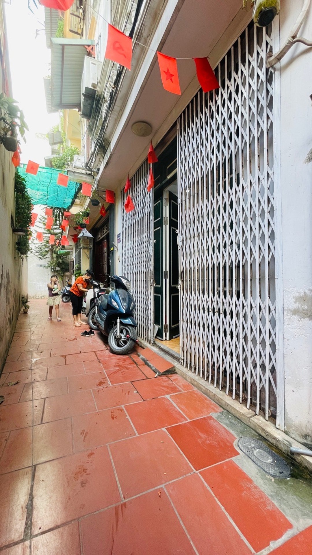 Nhà 5 tầng khung bê tông gần Hồ Đền Lừ, Hoàng Mai 30m²