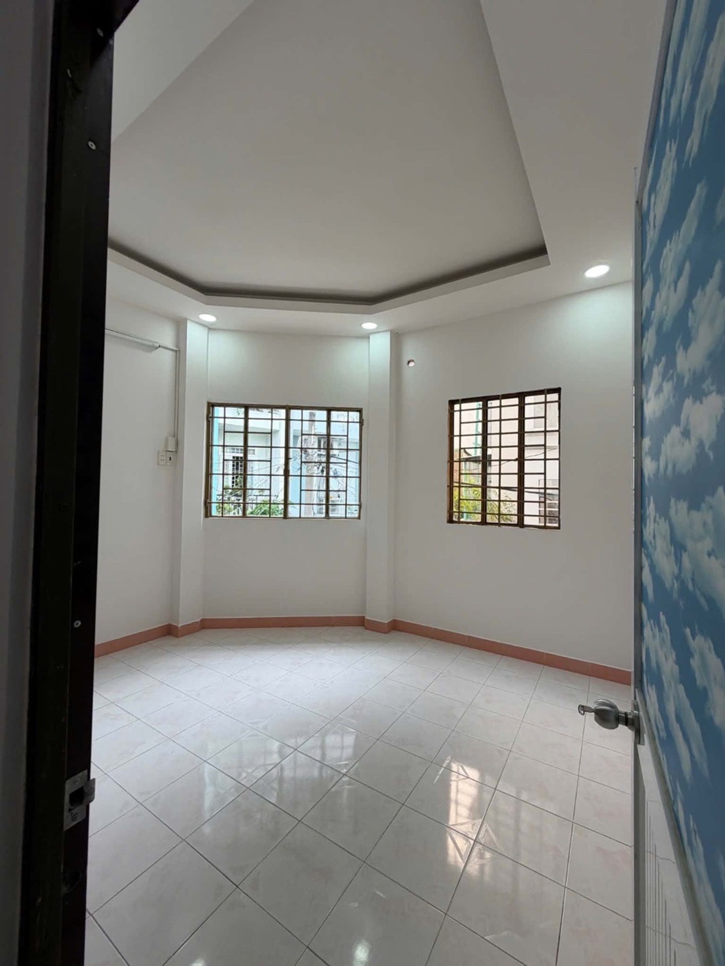 Nhà Lô Góc 2 Tầng Hẻm Thông Phú Nhuận - Giá Hấp Dẫn