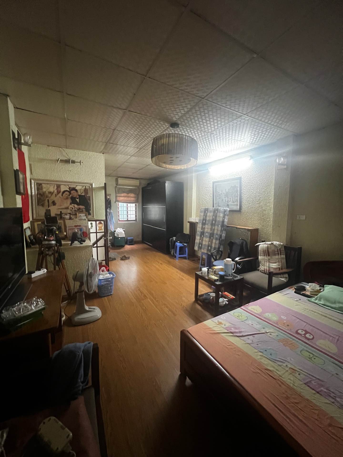 Bán nhà riêng tại phường Hoàng Hoa Thám, diện tích 101m2, sổ đỏ chính chủ