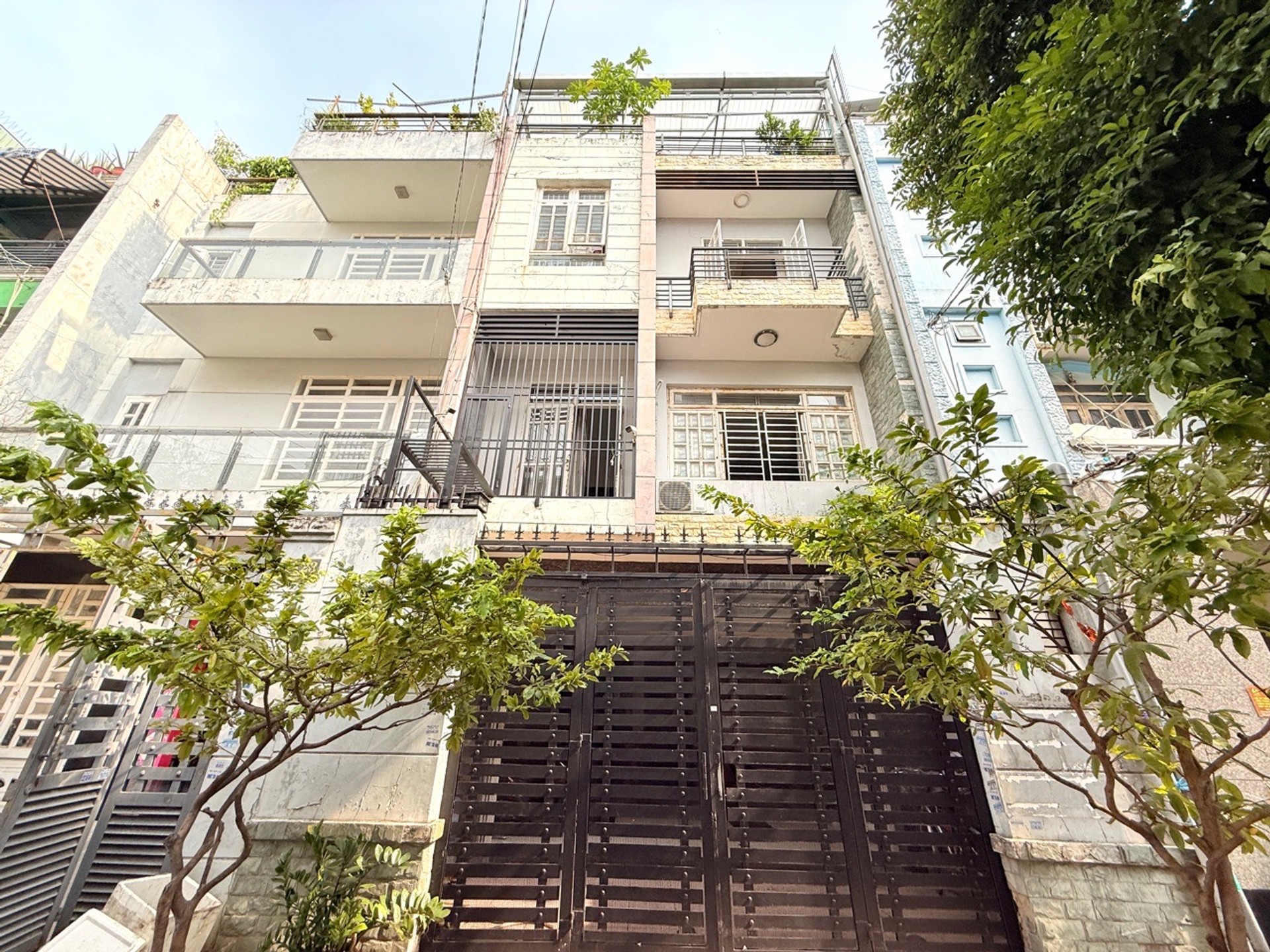 Em Kha chuyên nhà phố