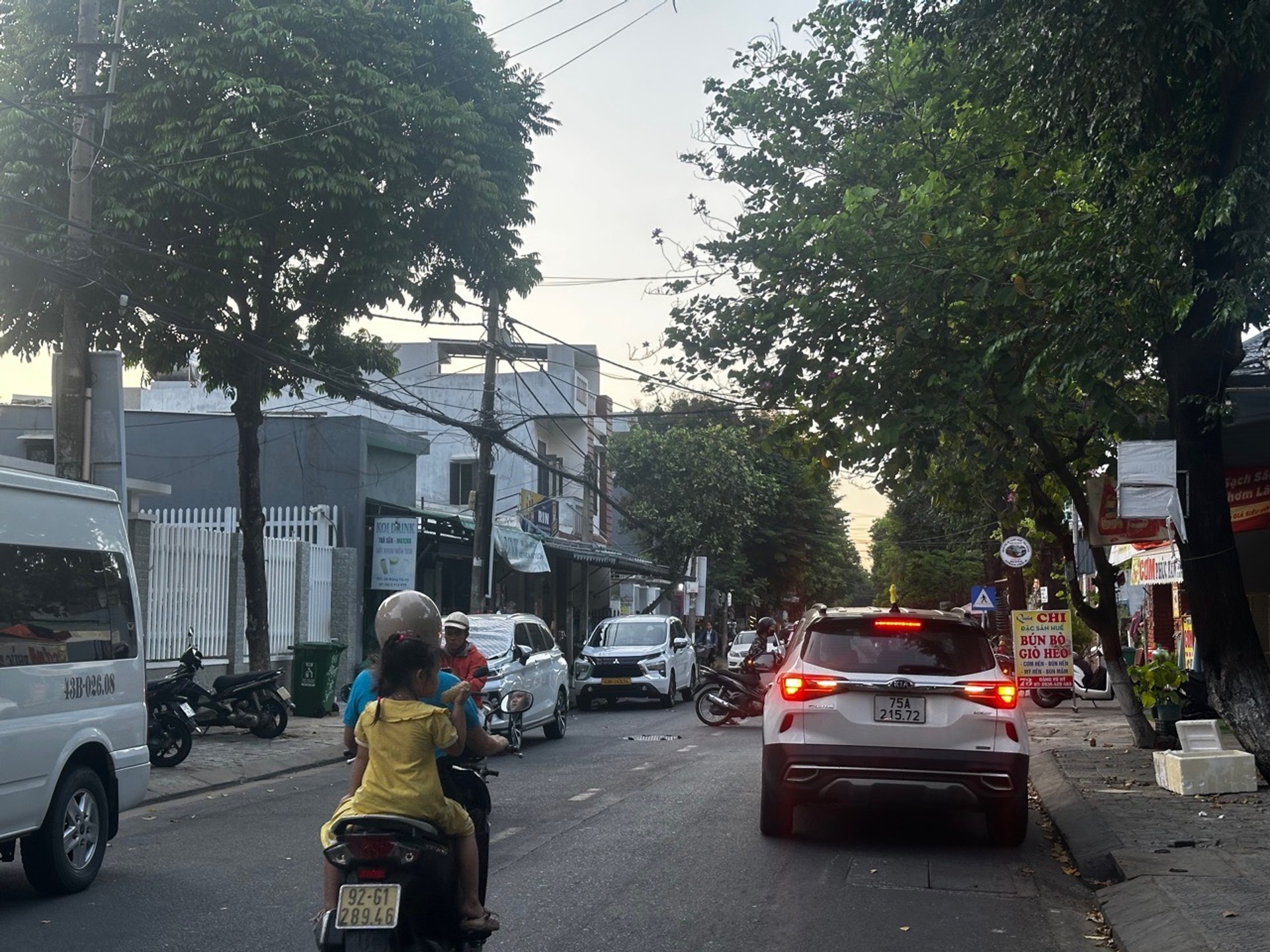 Nhà Mặt Phố Đặng Vũ Hỷ Giá Tốt Gần Biển Mỹ Khê