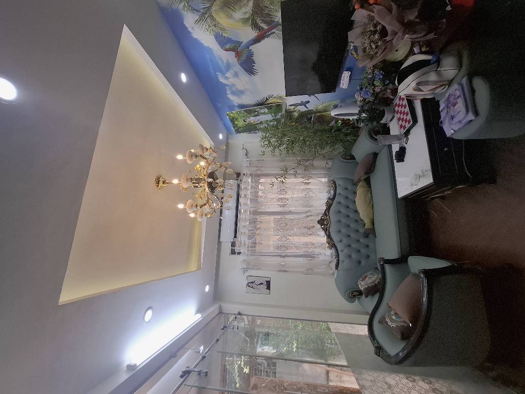 Bán nhà riêng 4 tầng trung tâm phường Bồ Đề, diện tích 35m2, ô tô đỗ cửa