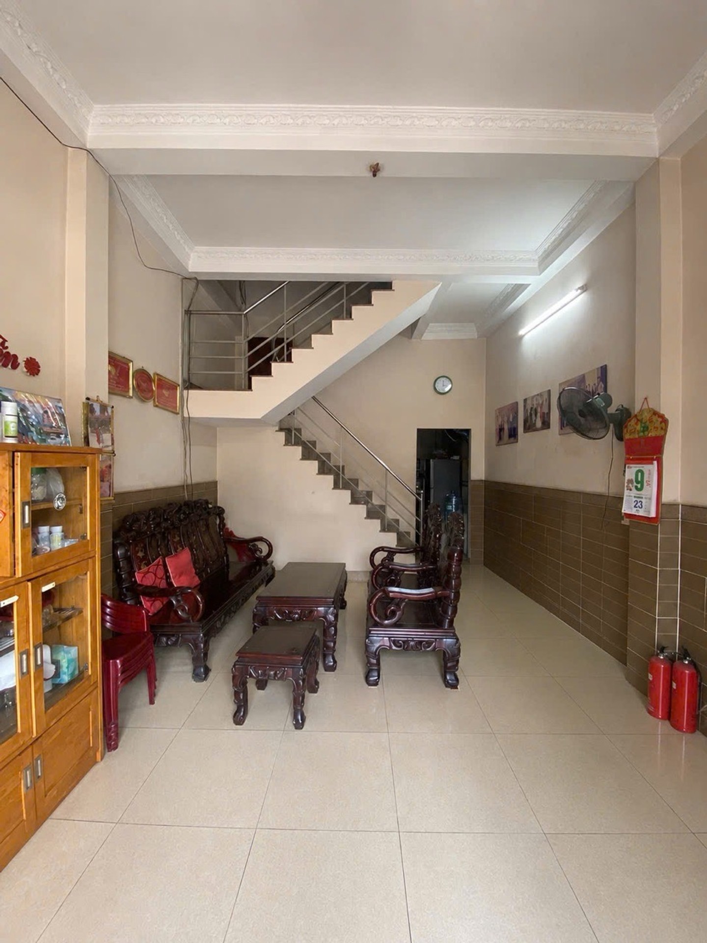 Bán nhà 3 tầng mặt phố Phú Thọ Hòa, diện tích 40m2, giá 9,3 tỷ