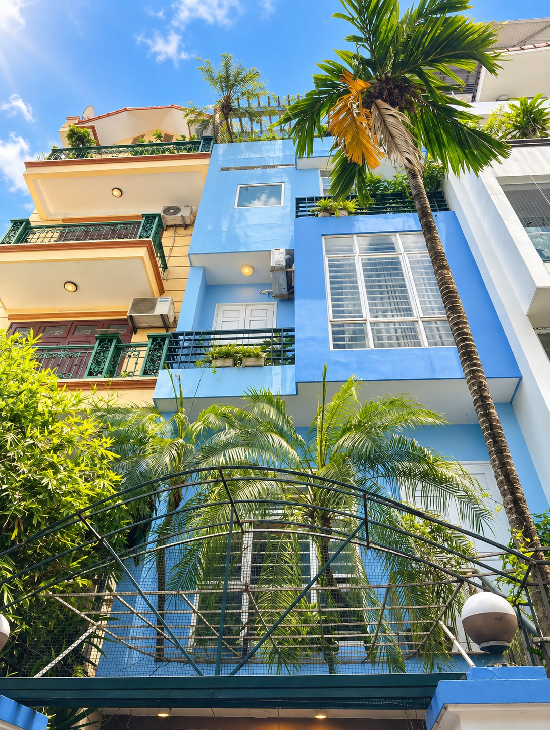 Nhà rộng Xuân La Tây Hồ, ô tô vào tận cửa, 82m ,Giá 25 tỷ - cơ hội đầu tư hiếm có