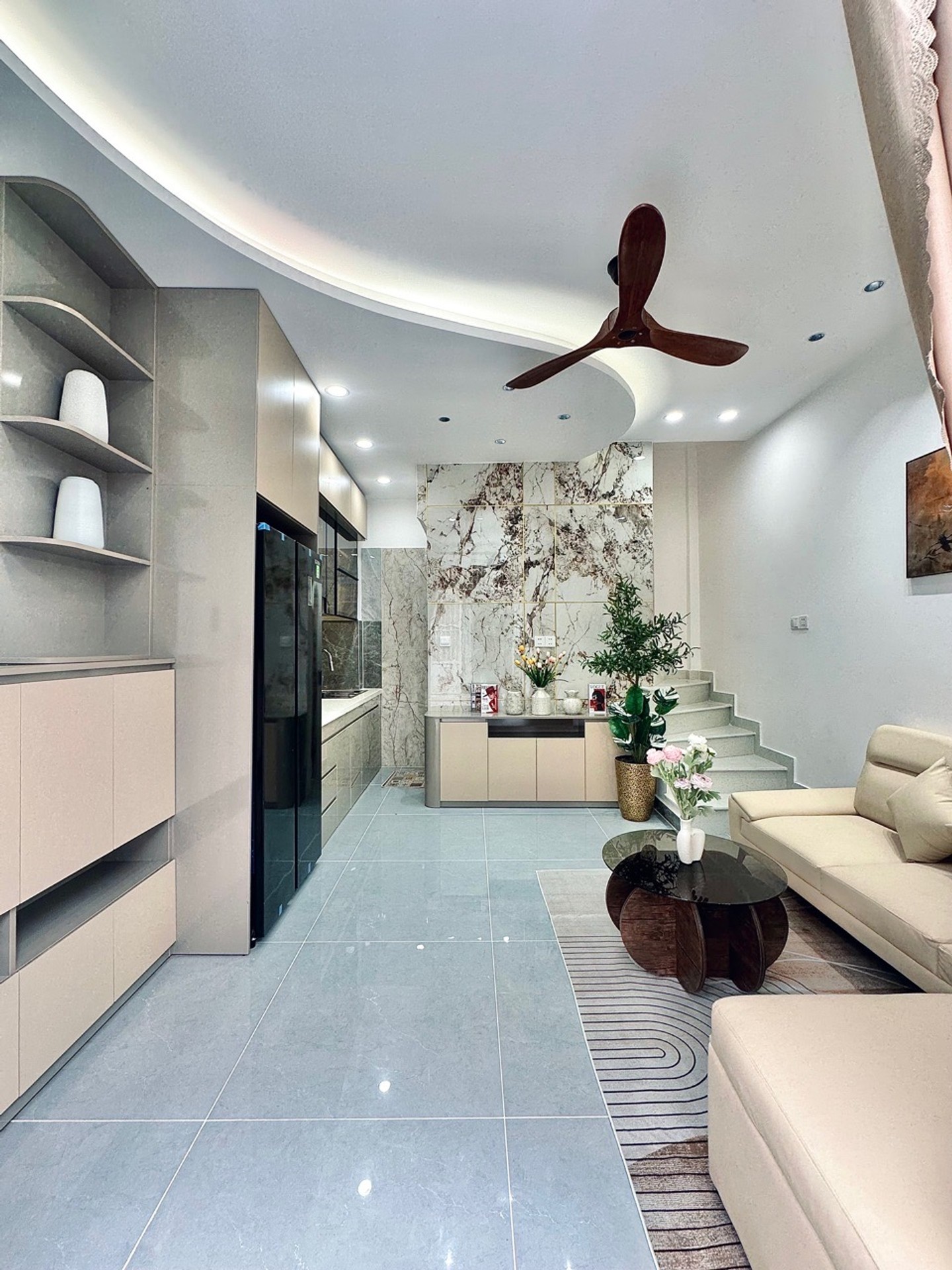 Bán nhà 3 tầng hẻm xe hơi, diện tích 18m2 tại Quận Gò Vấp