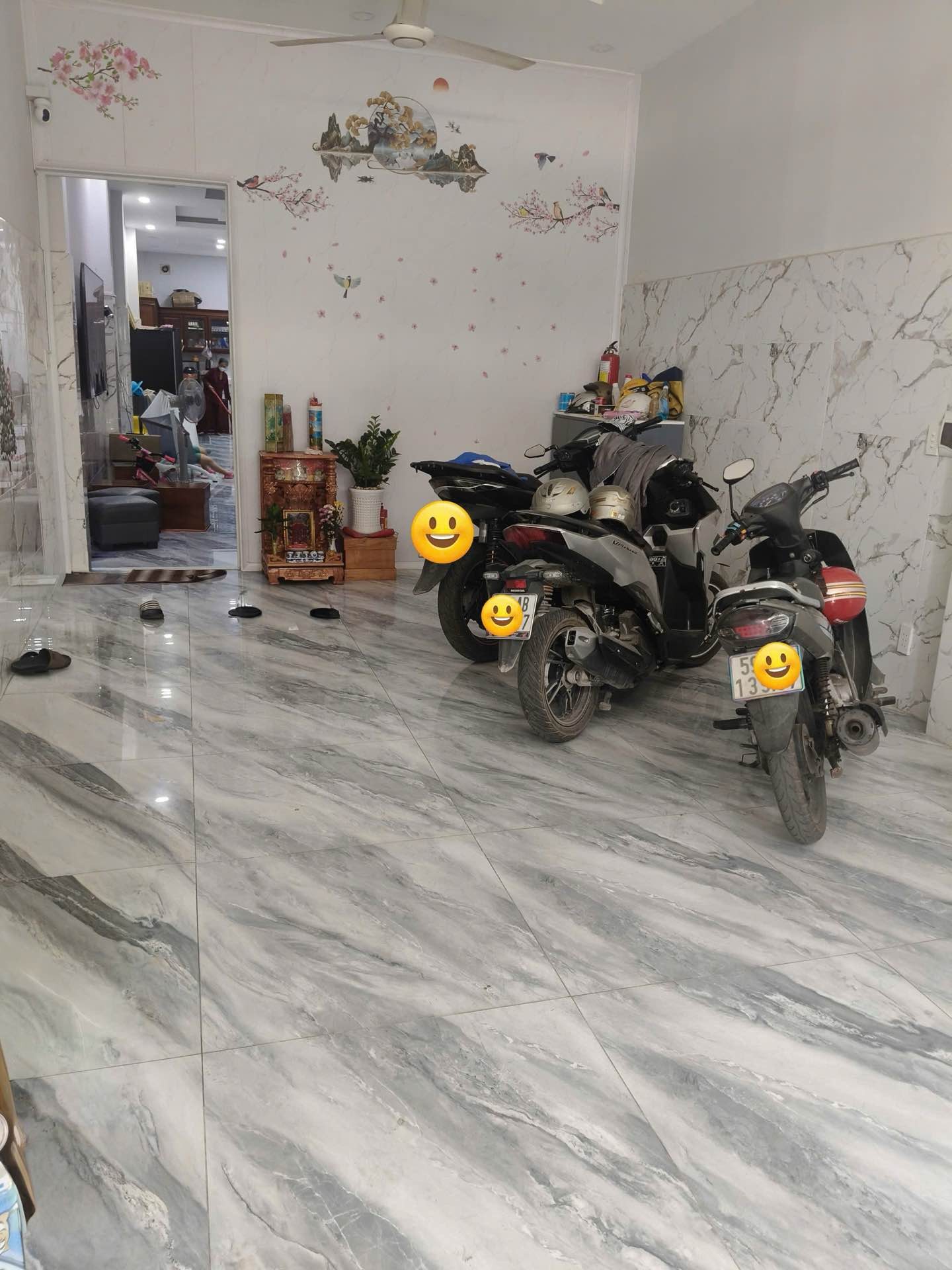 Bán nhà mặt phố 4 tầng 4 phòng ngủ Quận 2, giá 15.5 tỷ - 0918604219 C.Loan
