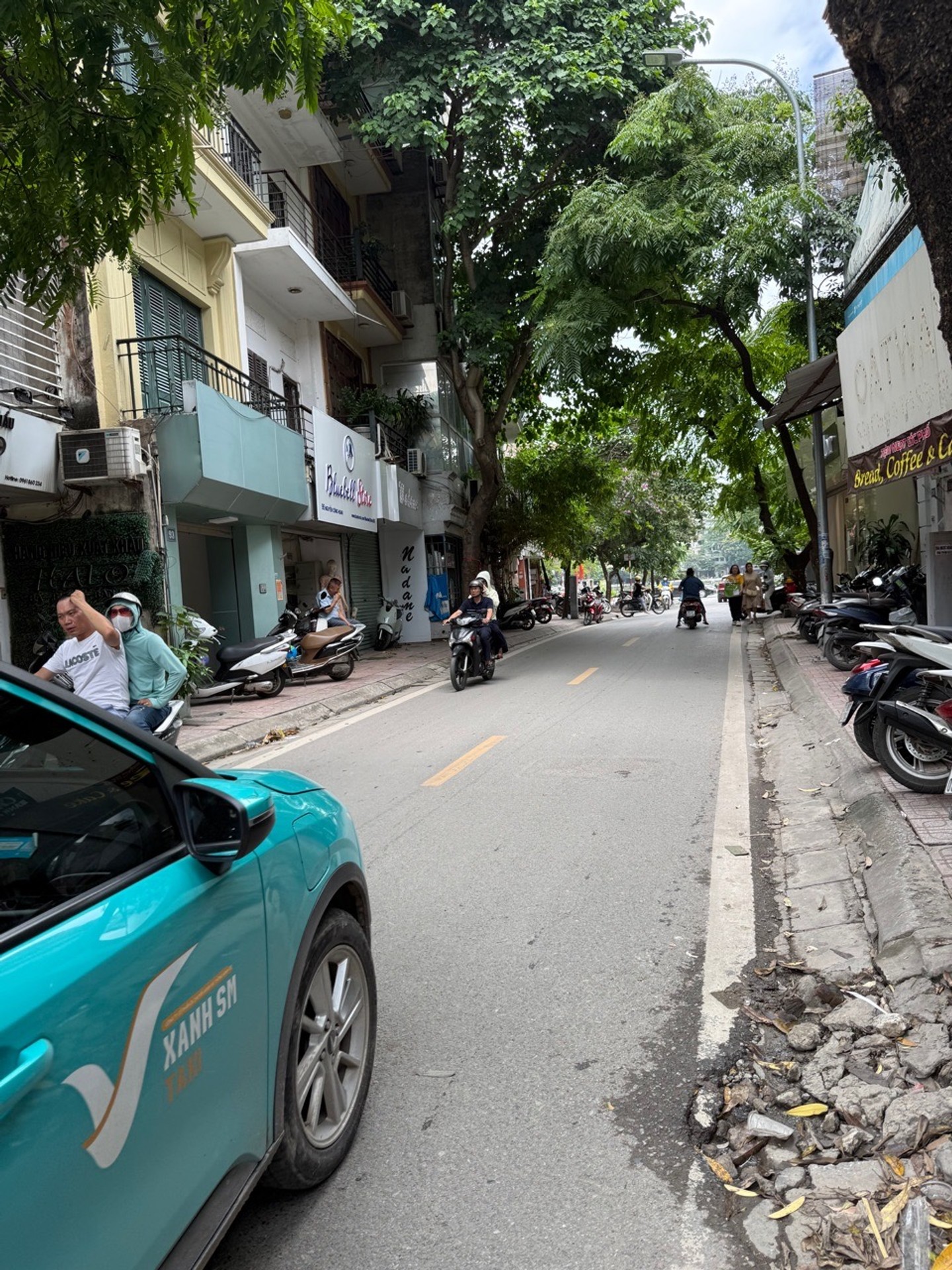Siêu phẩm nhà mặt phố góc 3 mặt thoáng tại quận Ba Đình