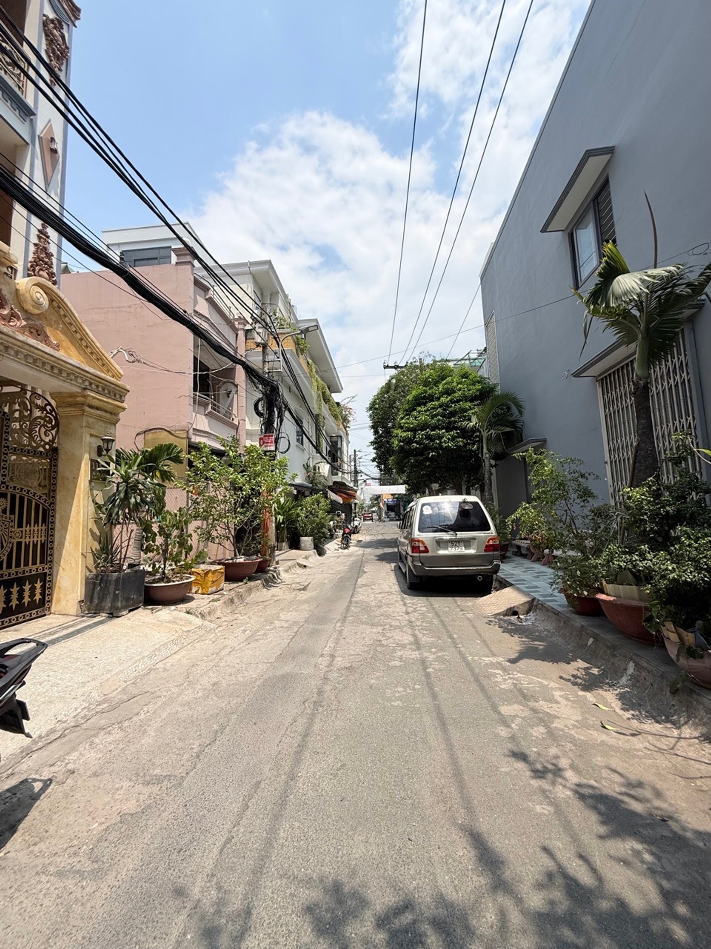 Bán nhà riêng 4 tầng 67m2 tại Phú Thạnh, hẻm xe hơi tránh, view công viên