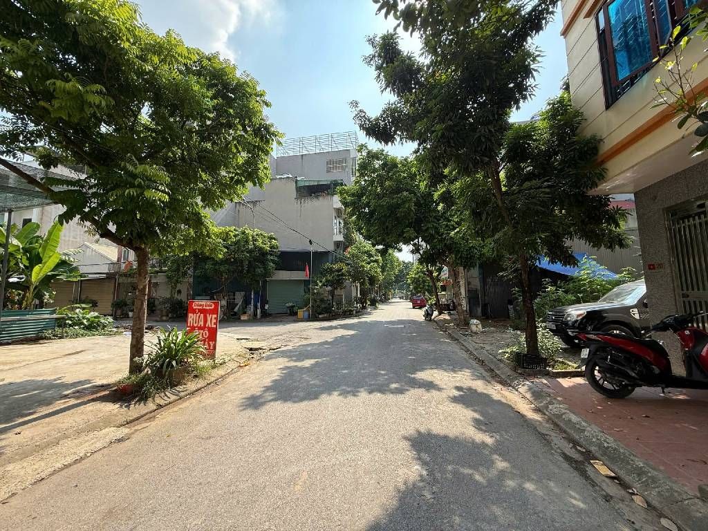 Bán đất lô góc duy nhất tại khu D, diện tích 50 m2, pháp lý sổ sẵn