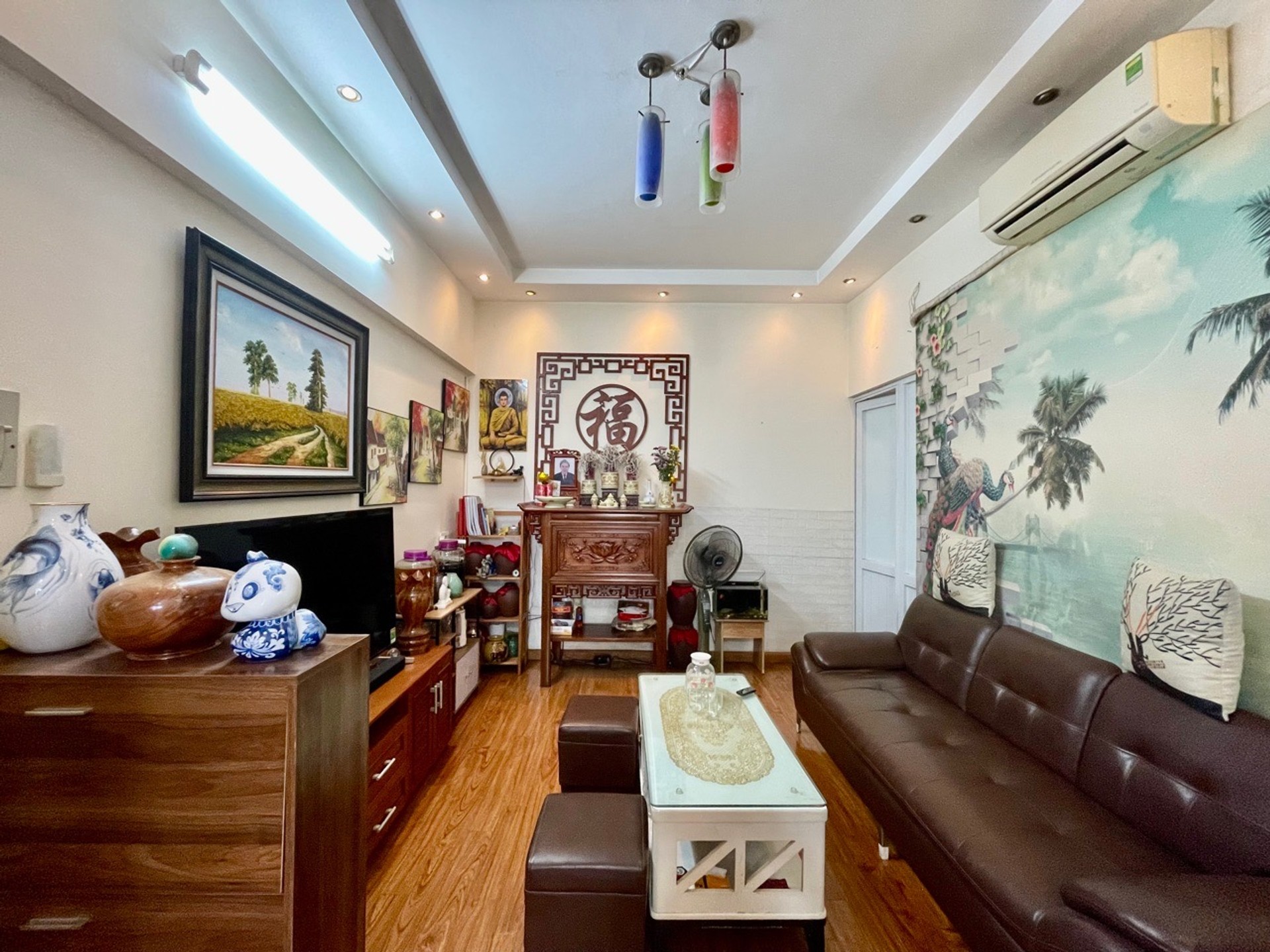 Bán căn hộ 2 phòng ngủ tại Nam Trung Yên, diện tích 62m2, giá 3.95 tỷ đồng