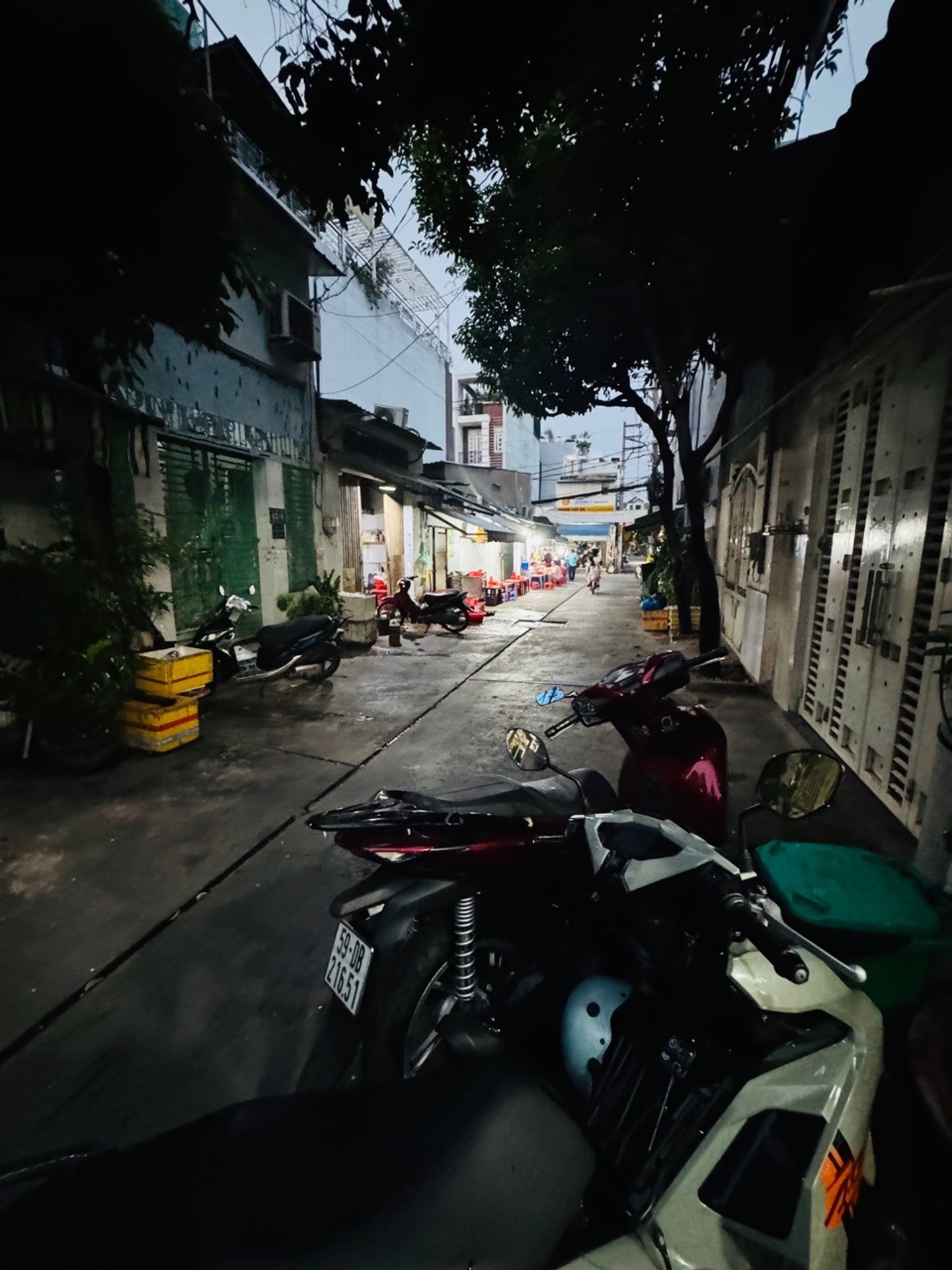 Bán nhà riêng 3 tầng đường số 5 Bình Tân, hẻm xe hơi, pháp lý chuẩn