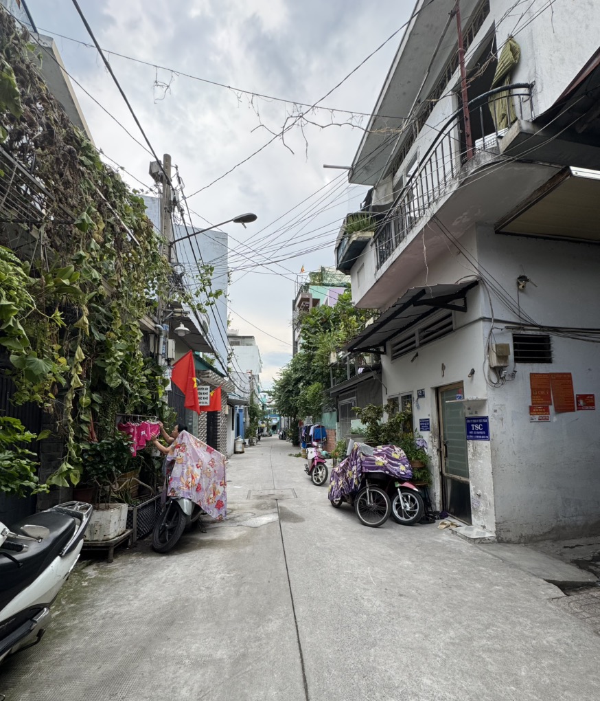 Bán nhà riêng khu Giáp Tô Hiệu Tân Phú, diện tích 105m², 6 phòng ngủ, 1 tầng