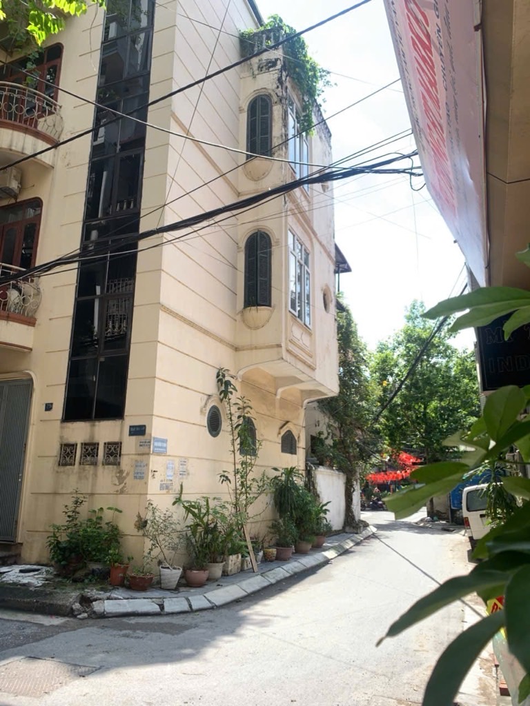 HOÀNG QUỐC VIỆT – 6 TẦNG THANG MÁY –OTO VÀO NHÀ - THÔNG SÀN – KINH DOANH/VĂN PHÒNG