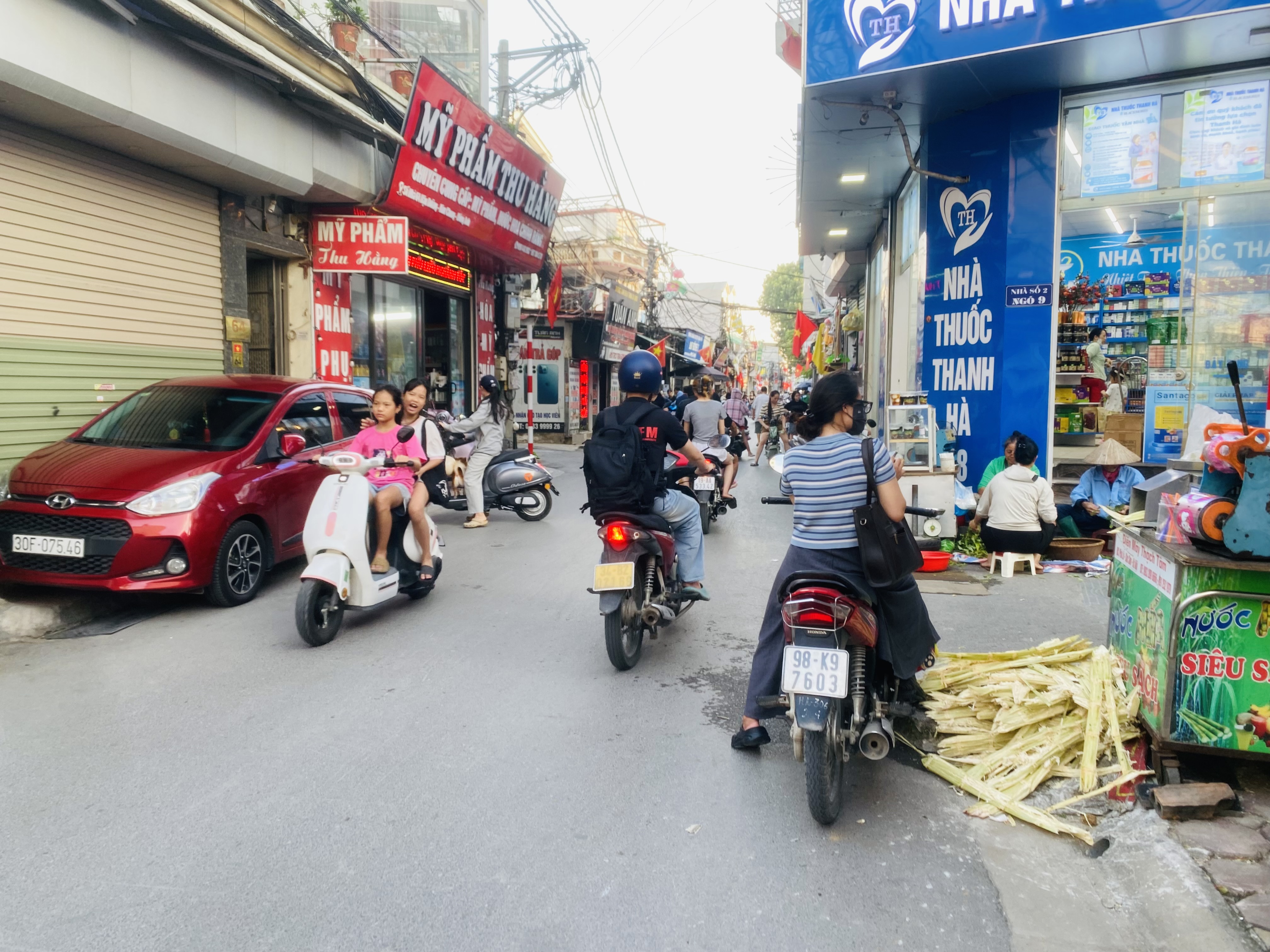 Bán nhà kinh doanh mặt phố Xã Thiên Lộc , Khu công nghiệp Bắc Thăng Long