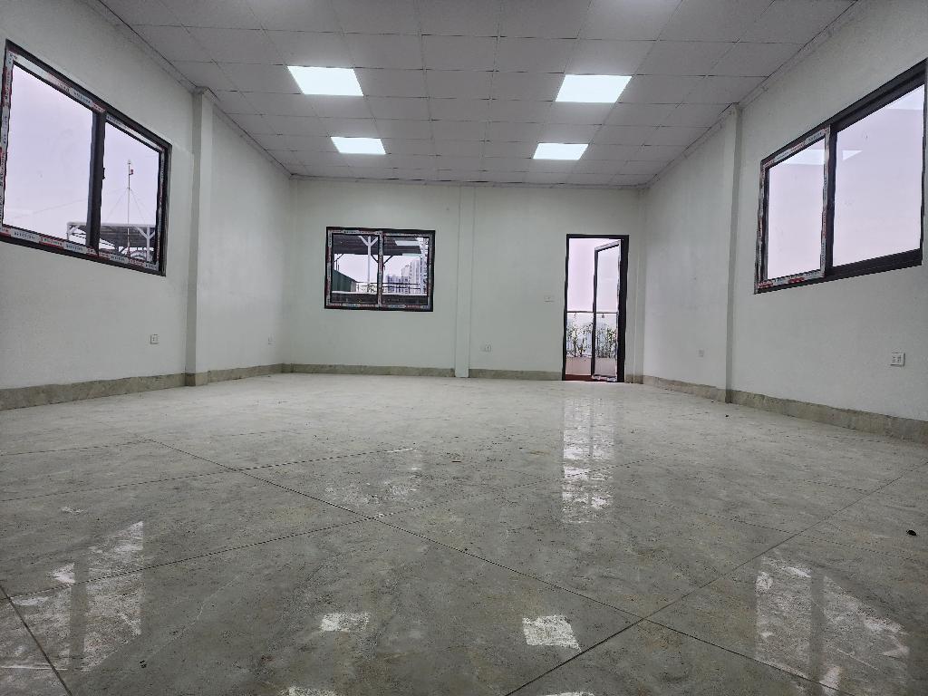 Nhà lô góc 9 tầng tại Thanh Nhàn, sổ đỏ đầy đủ