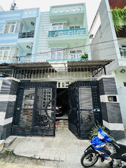 Bán nhà riêng 3 tầng phường Thới An, quận 12, diện tích 82.1 m2, xe hơi đậu trong nhà