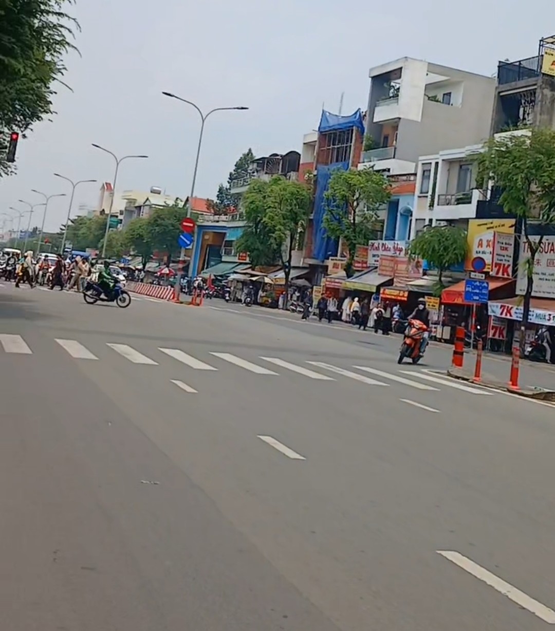 CHDV 10 PHÒNG THU NHẬP 30 TR/TH - NGAY CỔNG ĐH CÔNG THƯƠNG - CHỈ 1 CĂN RA MẶT TIỀN LÊ TRỌNG TẤN