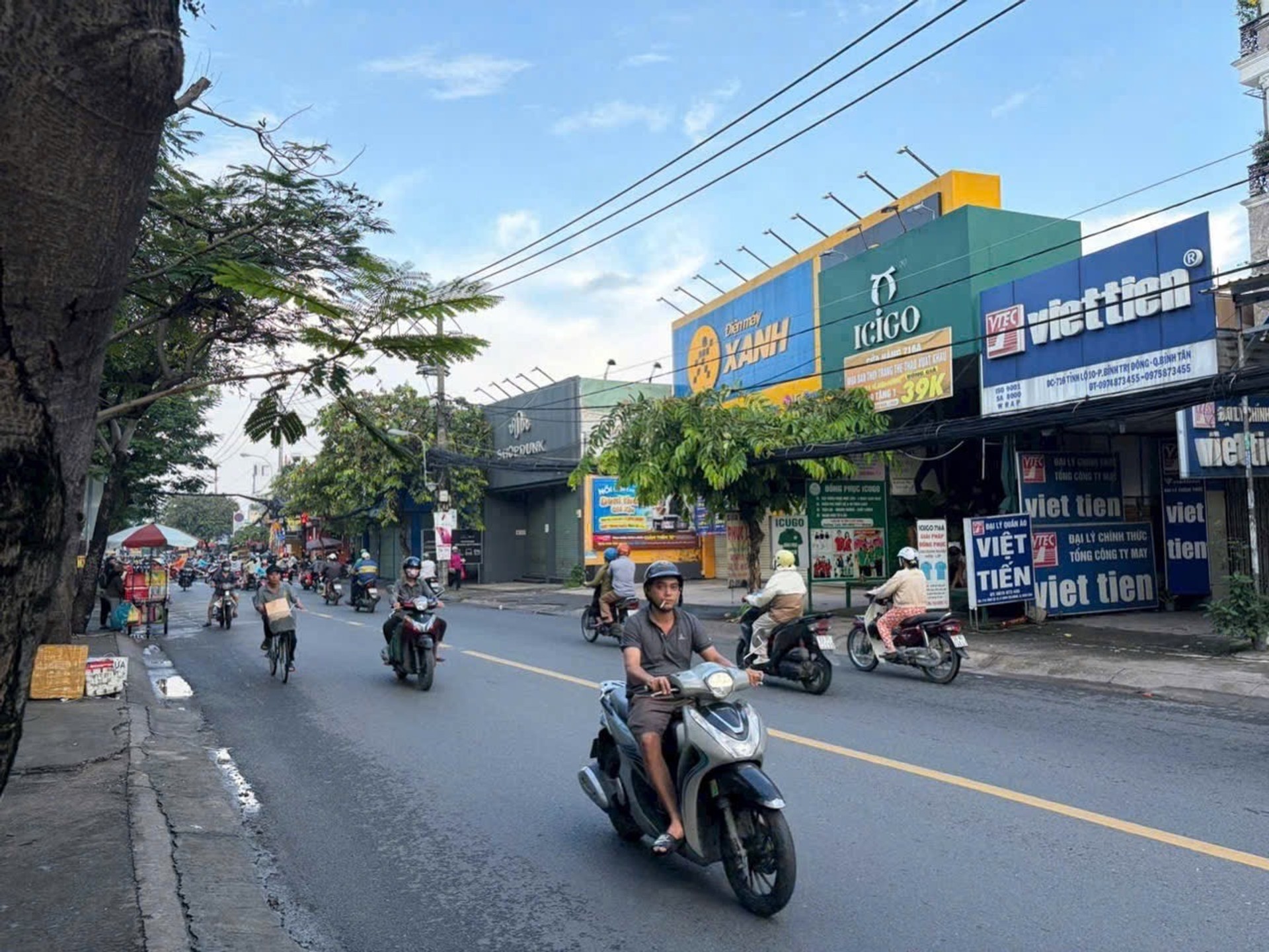 Bán nhà 1 trệt 1 lầu mặt tiền đường Tỉnh lộ 10 sát Tên Lửa 5x25