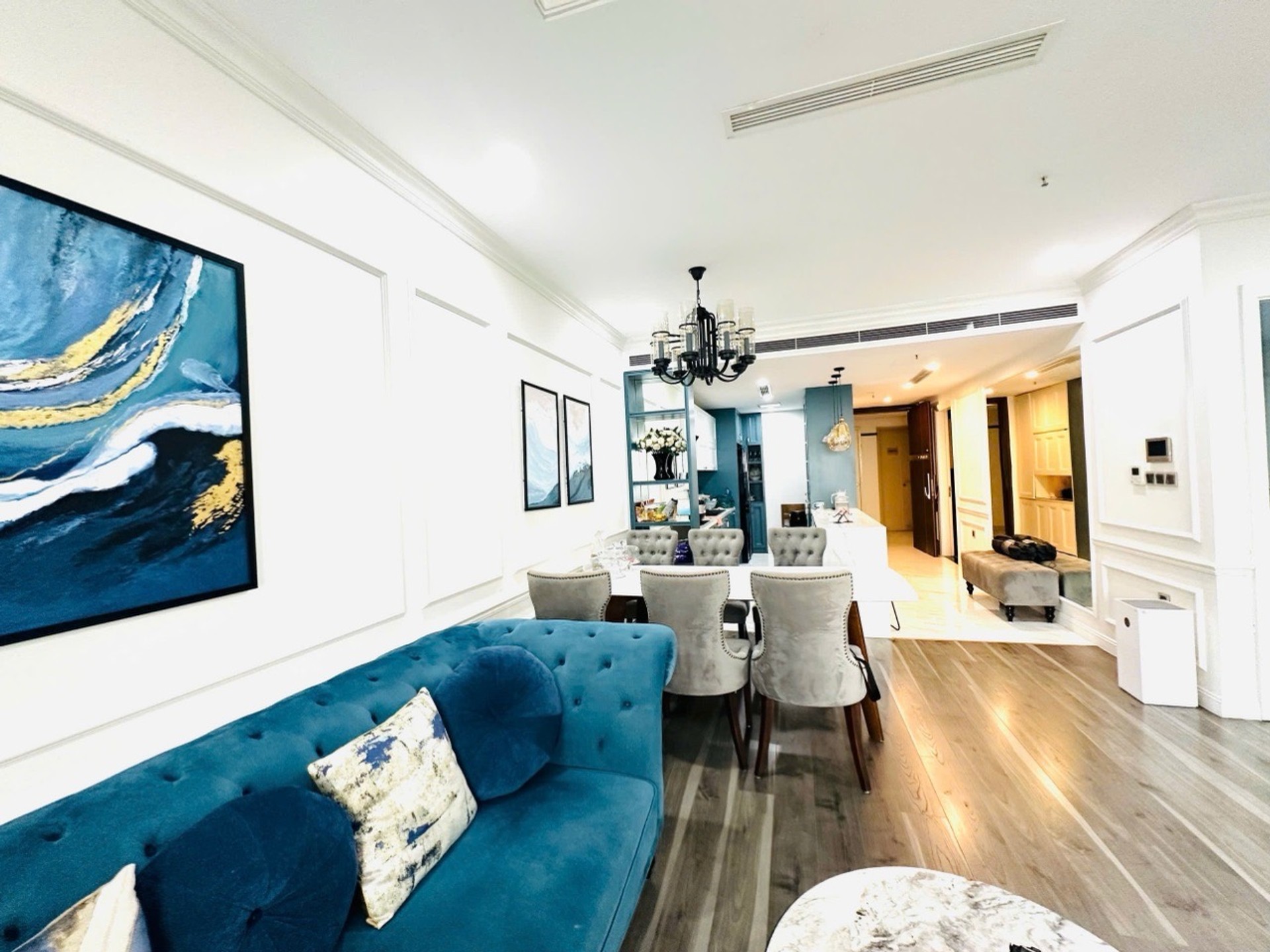 Căn hộ đẳng cấp giữa lòng Ba Đình, nội thất xịn VIP