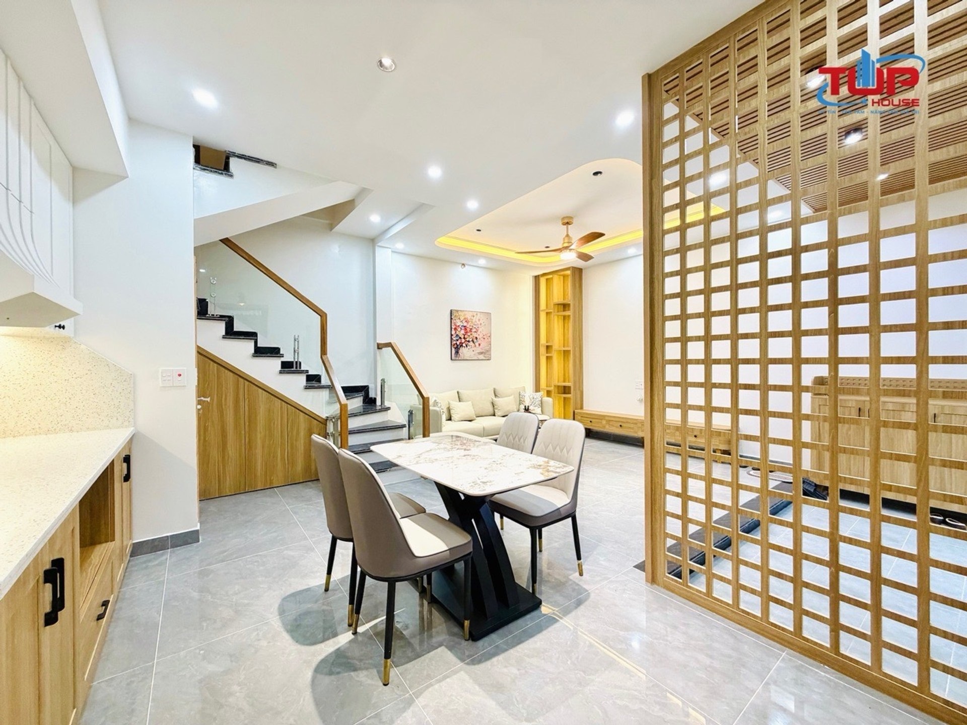 Chính chủ cần bán nhà 4 tầng, xây mới phố Trần Nguyên Hãn – Vũ Chí Thắng