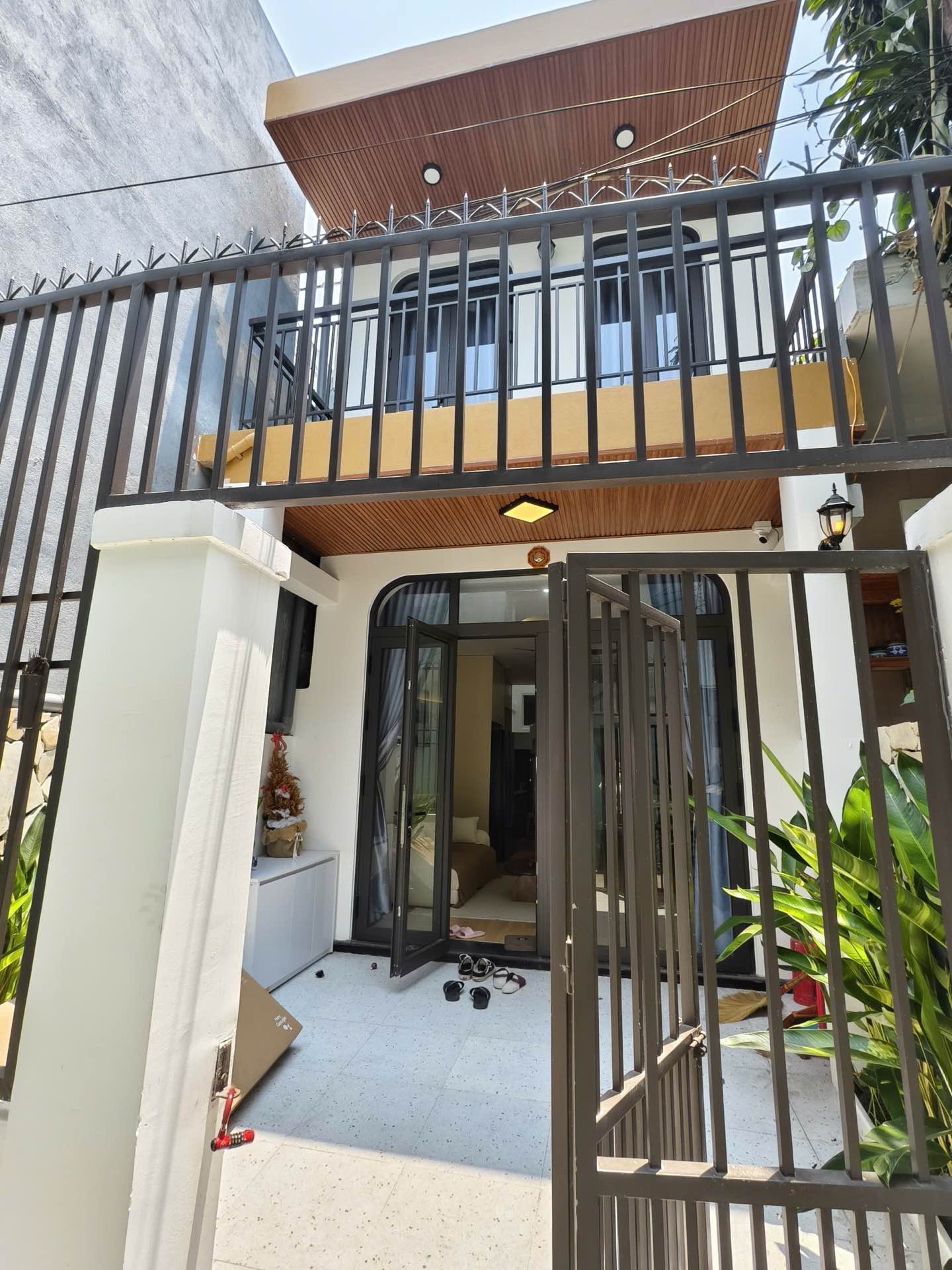 Nhà 2 tầng mới tại kiệt Ông Ích Khiêm, Hải Châu, Đà Nẵng, giá hợp lý