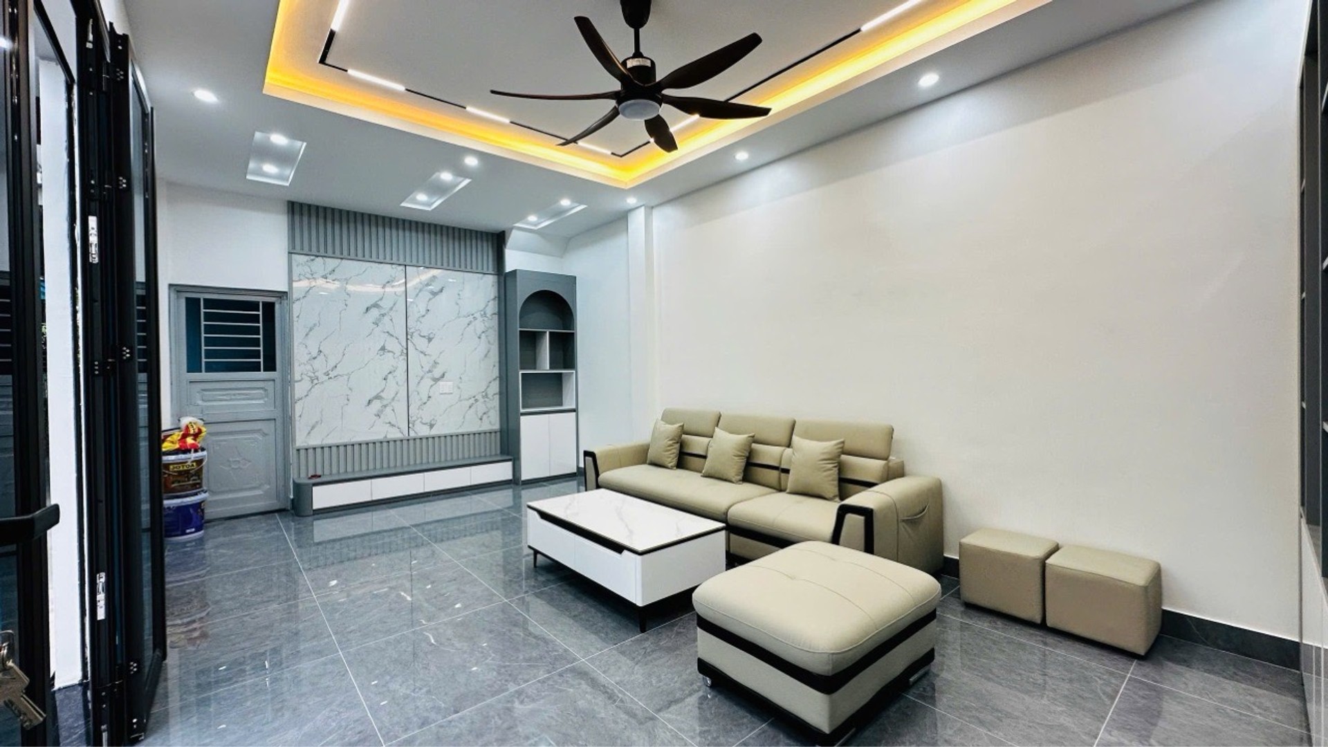 Nhà riêng 3 tầng hiện đại tại An Dương với thiết kế tiện nghi và không gian rộng rãi