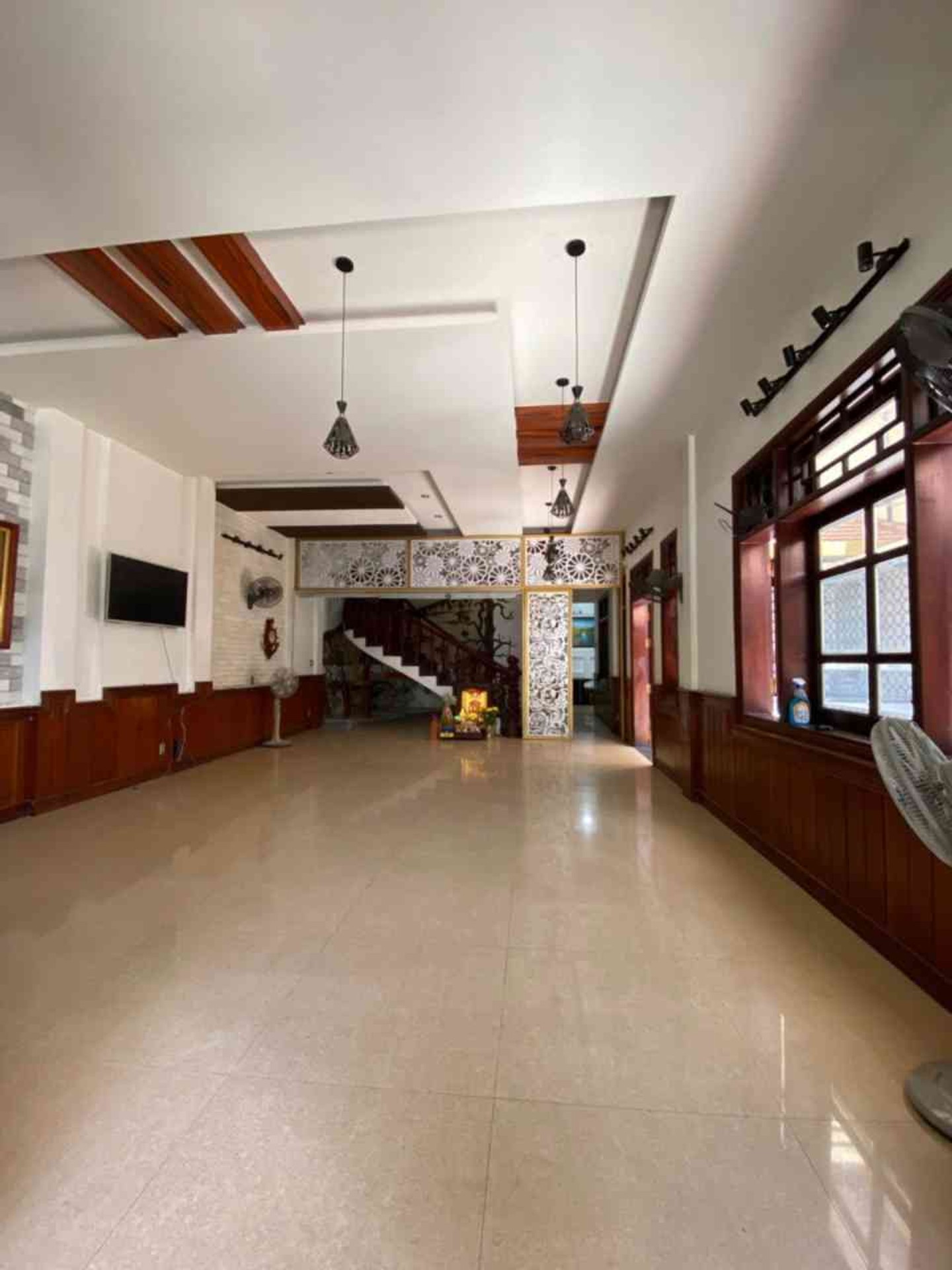 Bán nhà mặt phố Cù Chính Lan, Thanh Khê, biệt thự 198m² mặt tiền rộng 10,6m