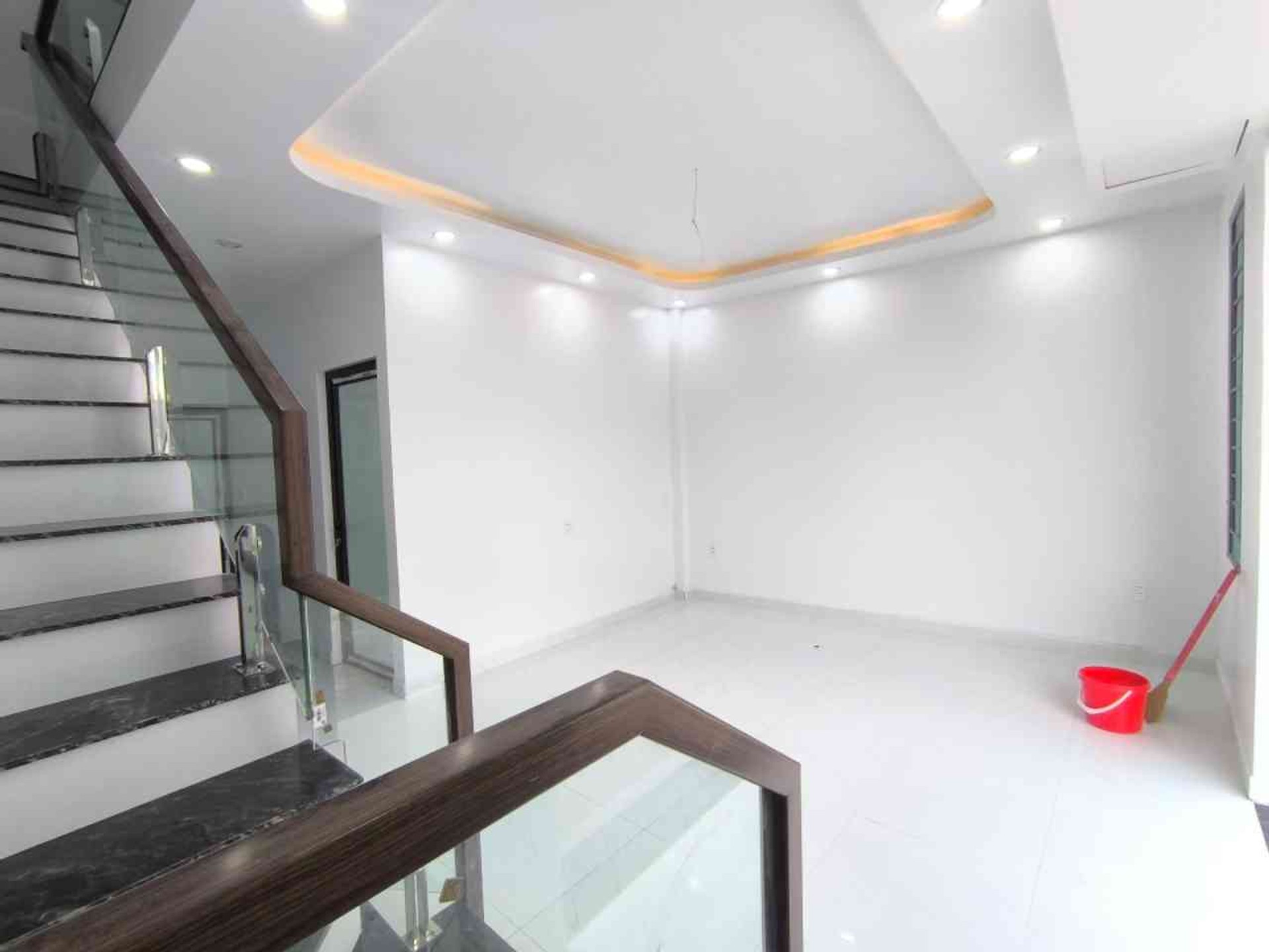 Nhà riêng 2 tầng thiết kế thông minh tại khu vực Đồng Quy
