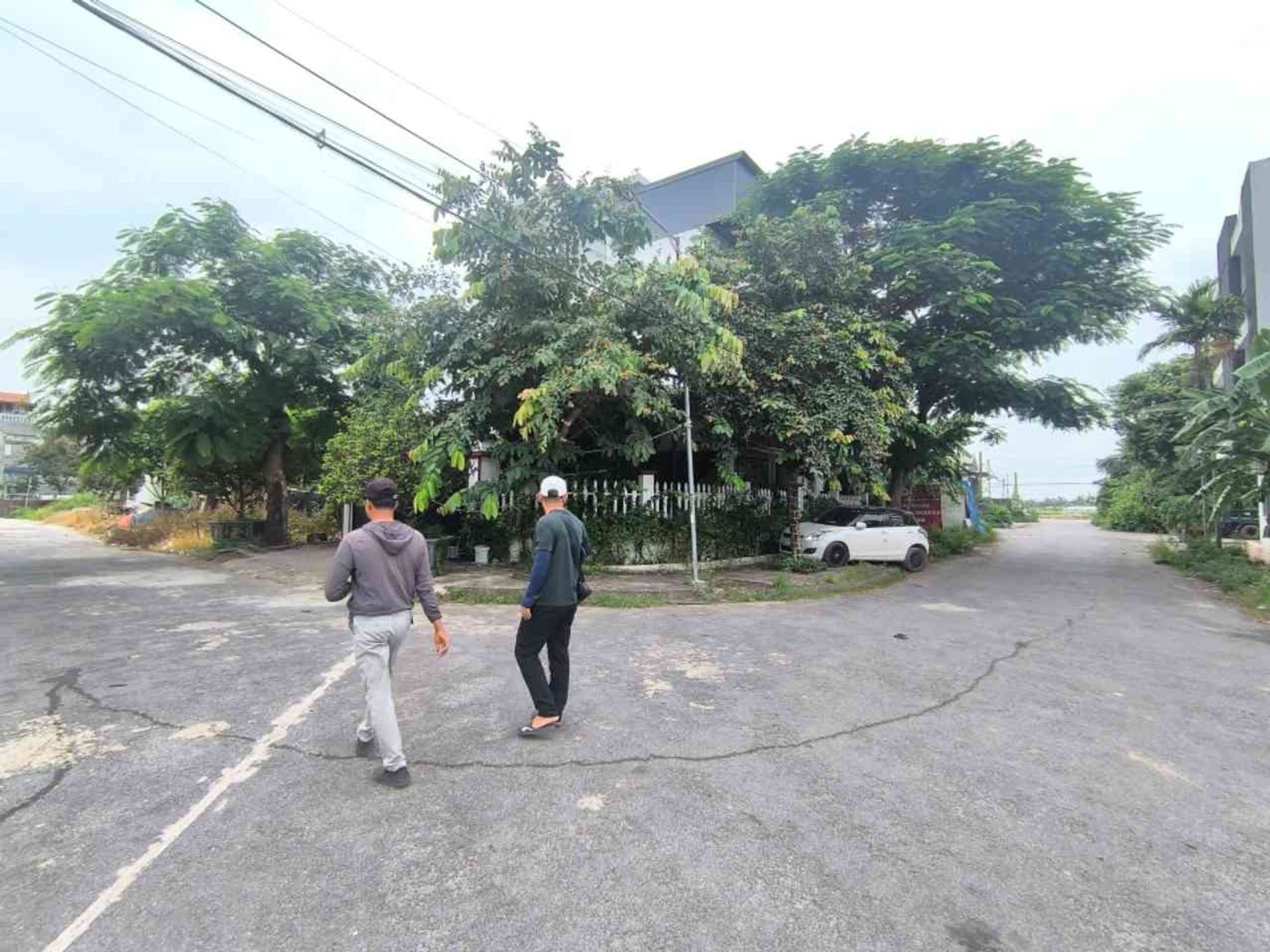 Bán đất thổ cư mặt tiền rộng tại TĐC Vườn Đốm, giá cạnh tranh